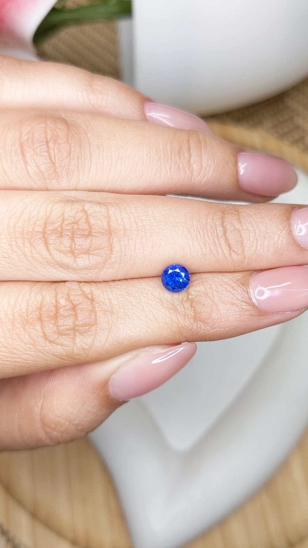 0.75 Ct. Blue Sapphire from Ceylon (Sri Lanka) Size Video