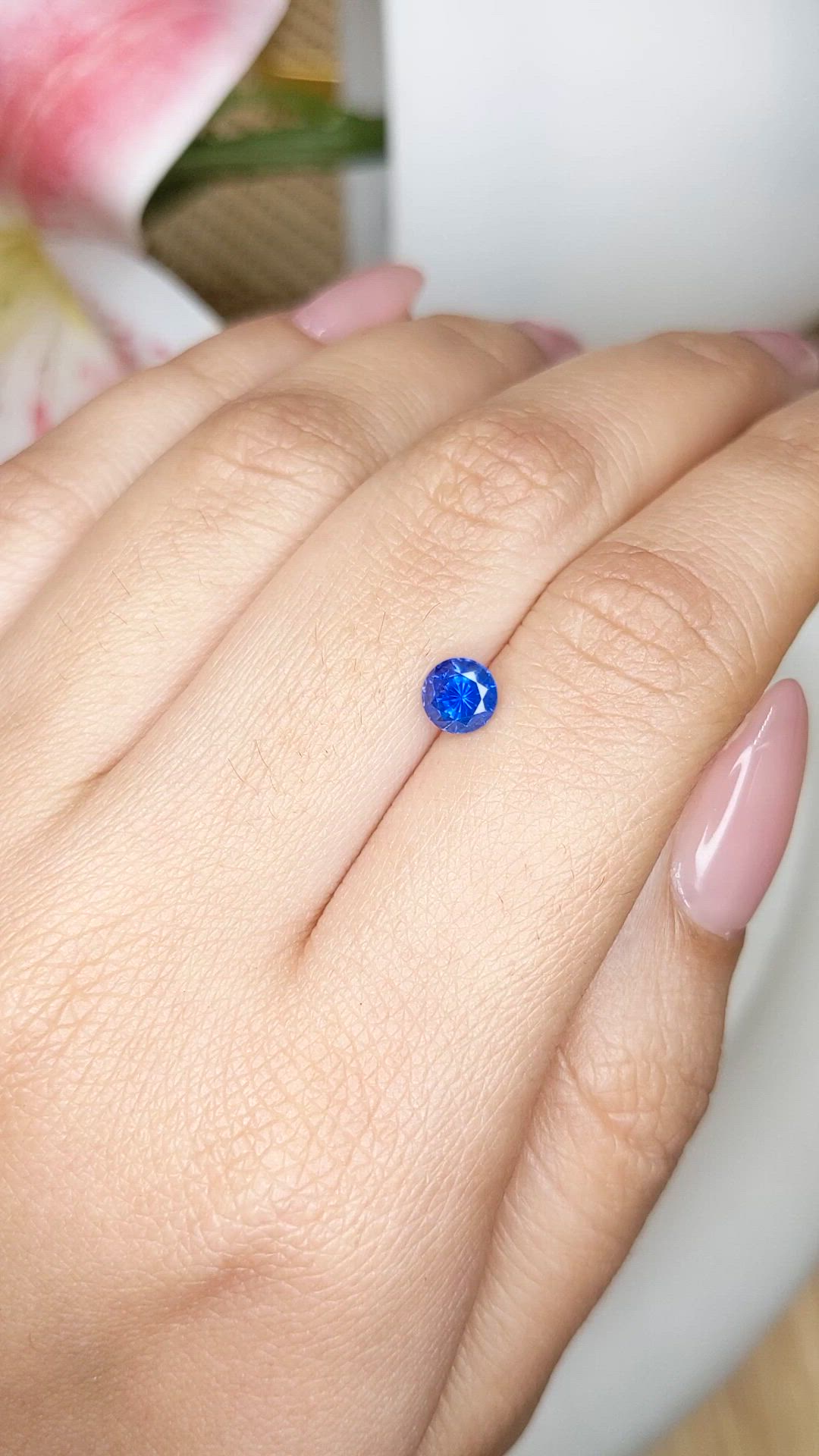 0.75 Ct. Blue Sapphire from Ceylon (Sri Lanka) Size Video