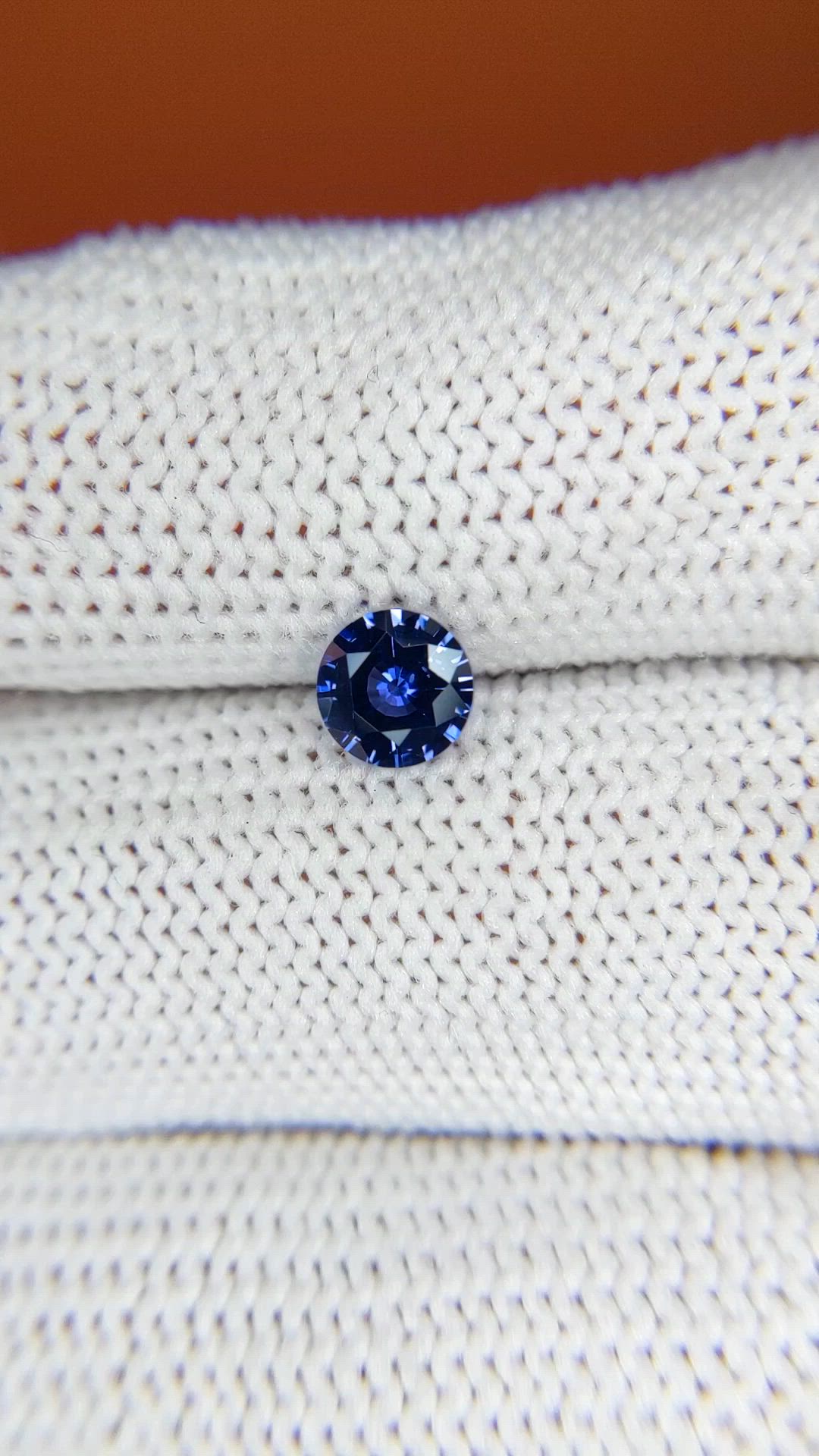 0.70 Ct. Blue Sapphire from Ceylon (Sri Lanka) Size Video