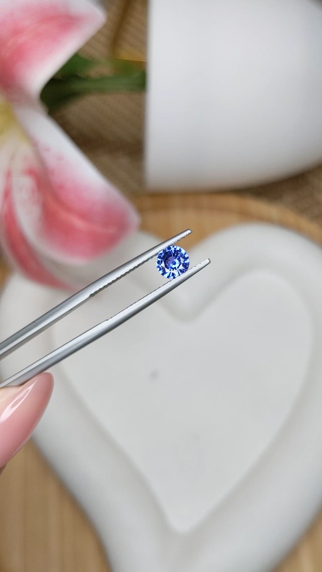 0.70 Ct. Blue Sapphire from Ceylon (Sri Lanka) Size Video