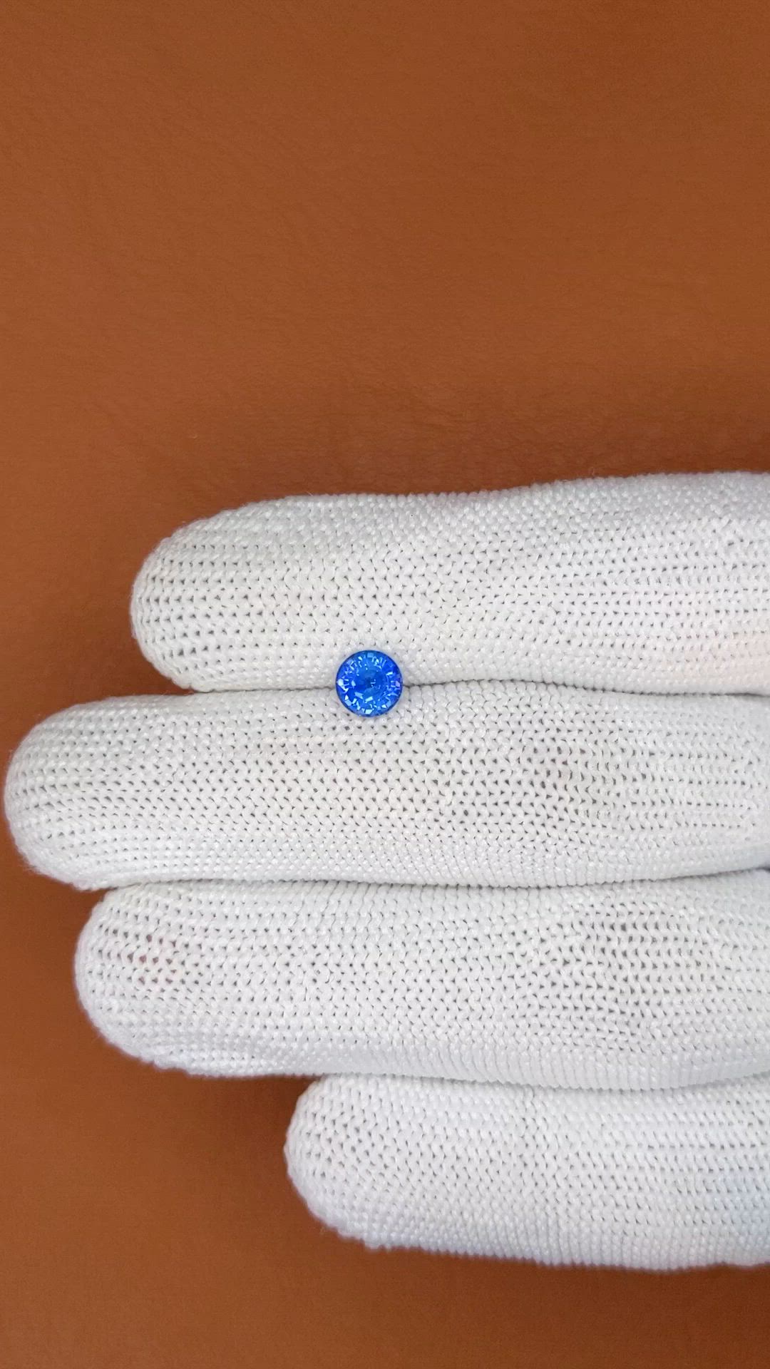 0.93 Ct. Blue Sapphire from Ceylon (Sri Lanka) Size Video