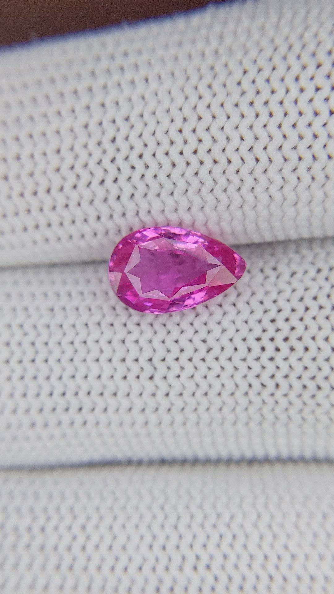 2.32 Ct. Reddish Pink Sapphire from Ceylon (Sri Lanka) Size Video