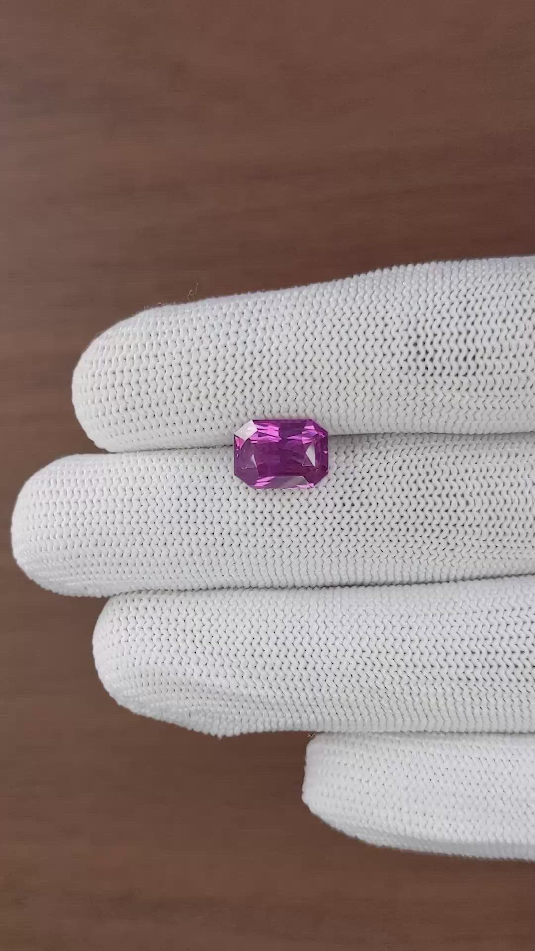 4.23 Ct. Pinkish Purple Sapphire from Ceylon (Sri Lanka) Size Video