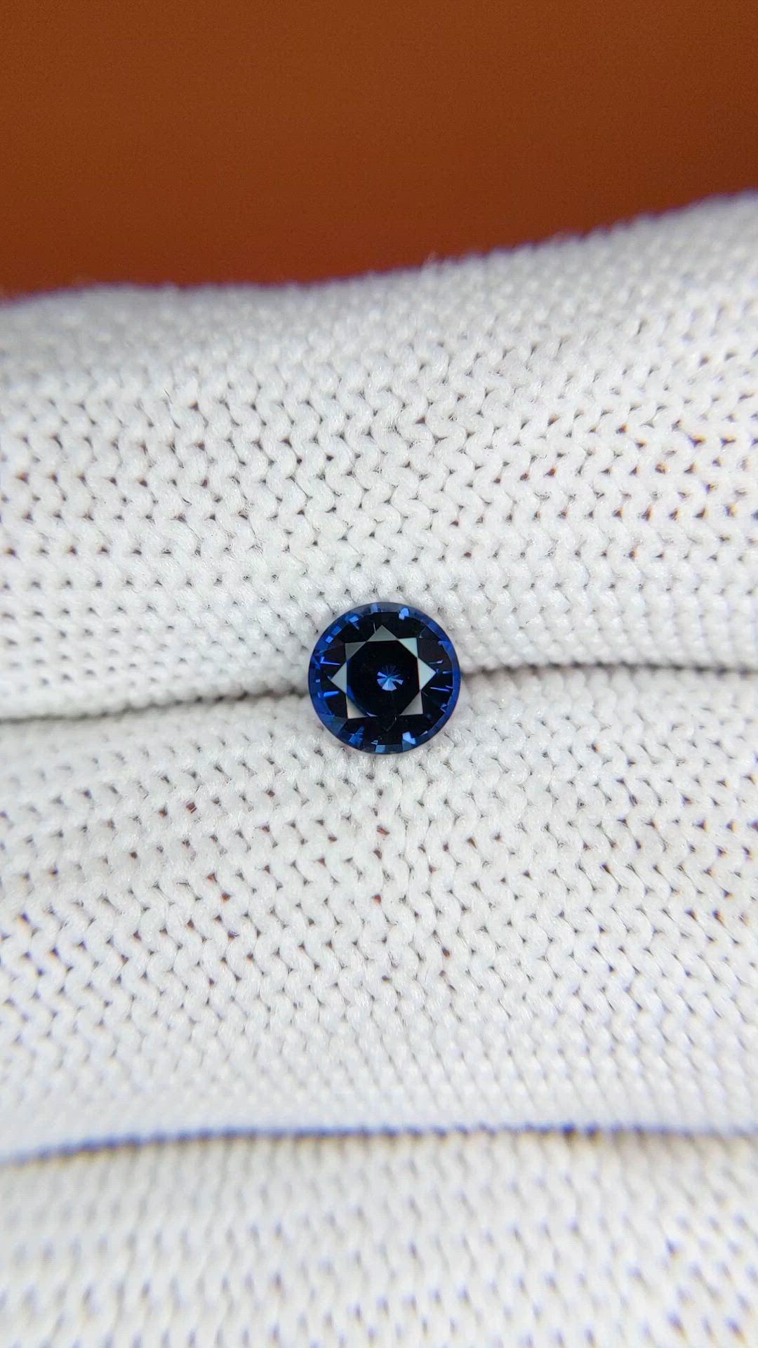 0.84 Ct. Blue Sapphire from Ceylon (Sri Lanka) Size Video