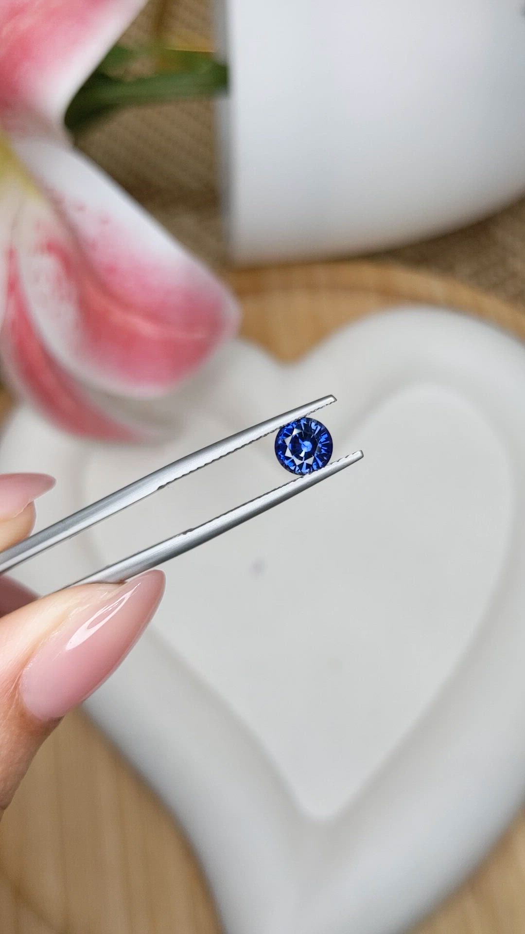 0.84 Ct. Blue Sapphire from Ceylon (Sri Lanka) Size Video