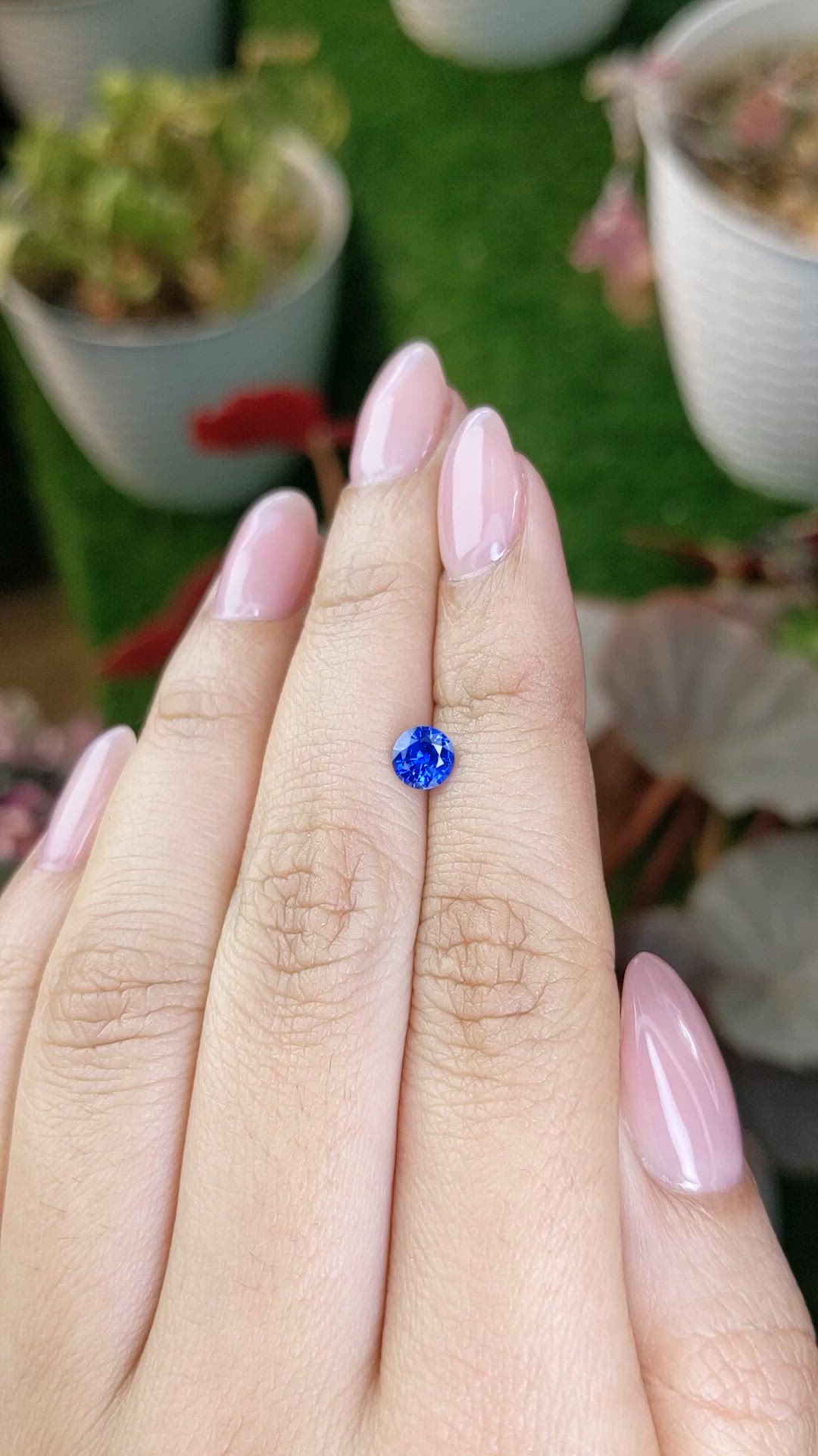 0.67 Ct. Blue Sapphire from Ceylon (Sri Lanka) Size Video