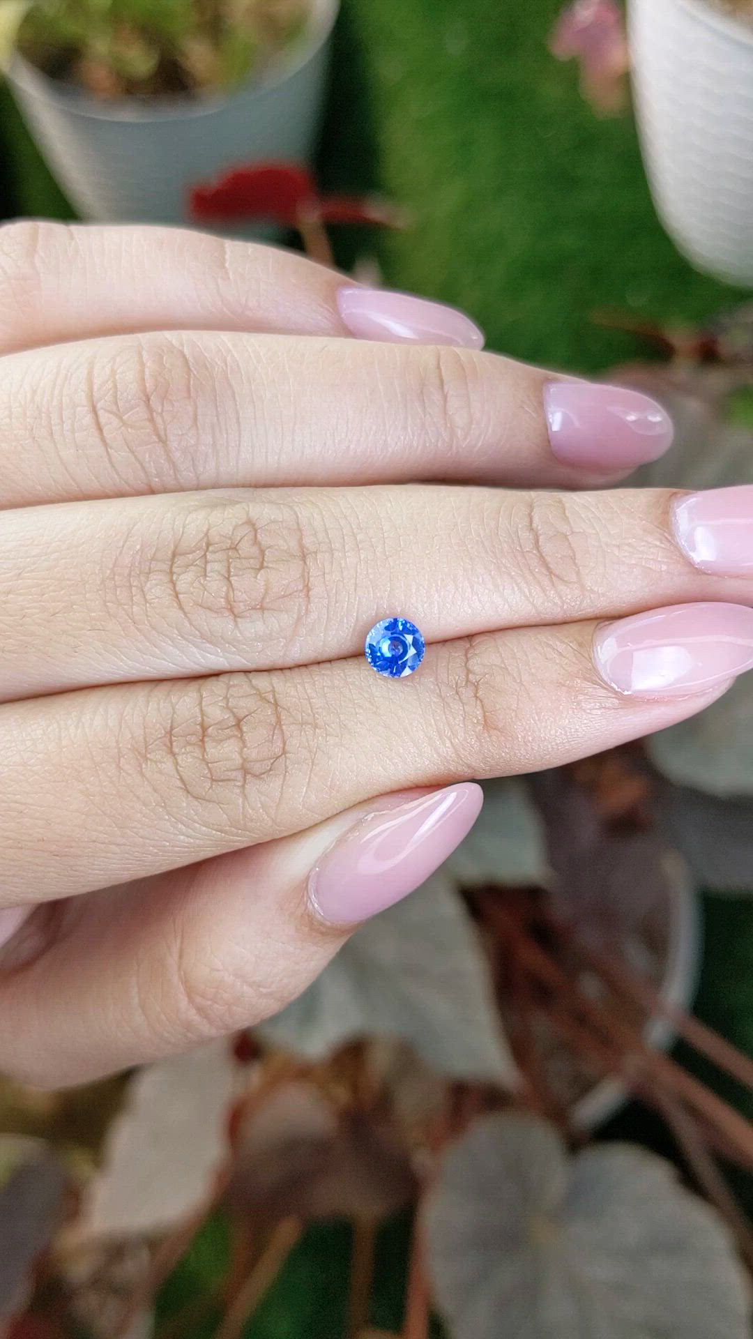 0.70 Ct. Blue Sapphire from Ceylon (Sri Lanka) Size Video