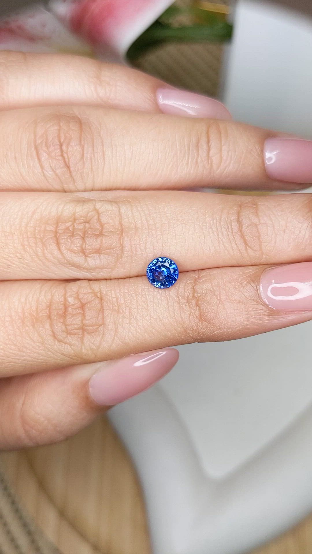 0.75 Ct. Blue Sapphire from Ceylon (Sri Lanka) Size Video