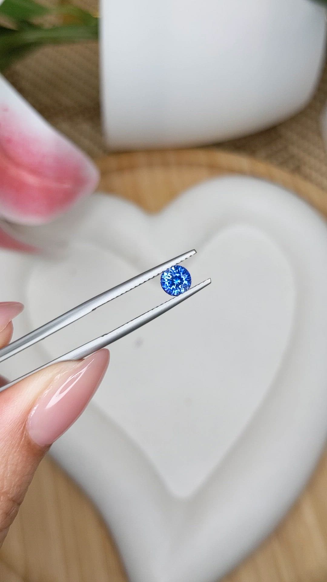 0.71 Ct. Blue Sapphire from Ceylon (Sri Lanka) Size Video