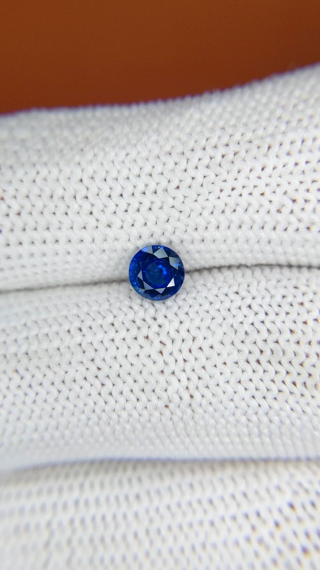 0.63 Ct. Blue Sapphire from Ceylon (Sri Lanka) Size Video