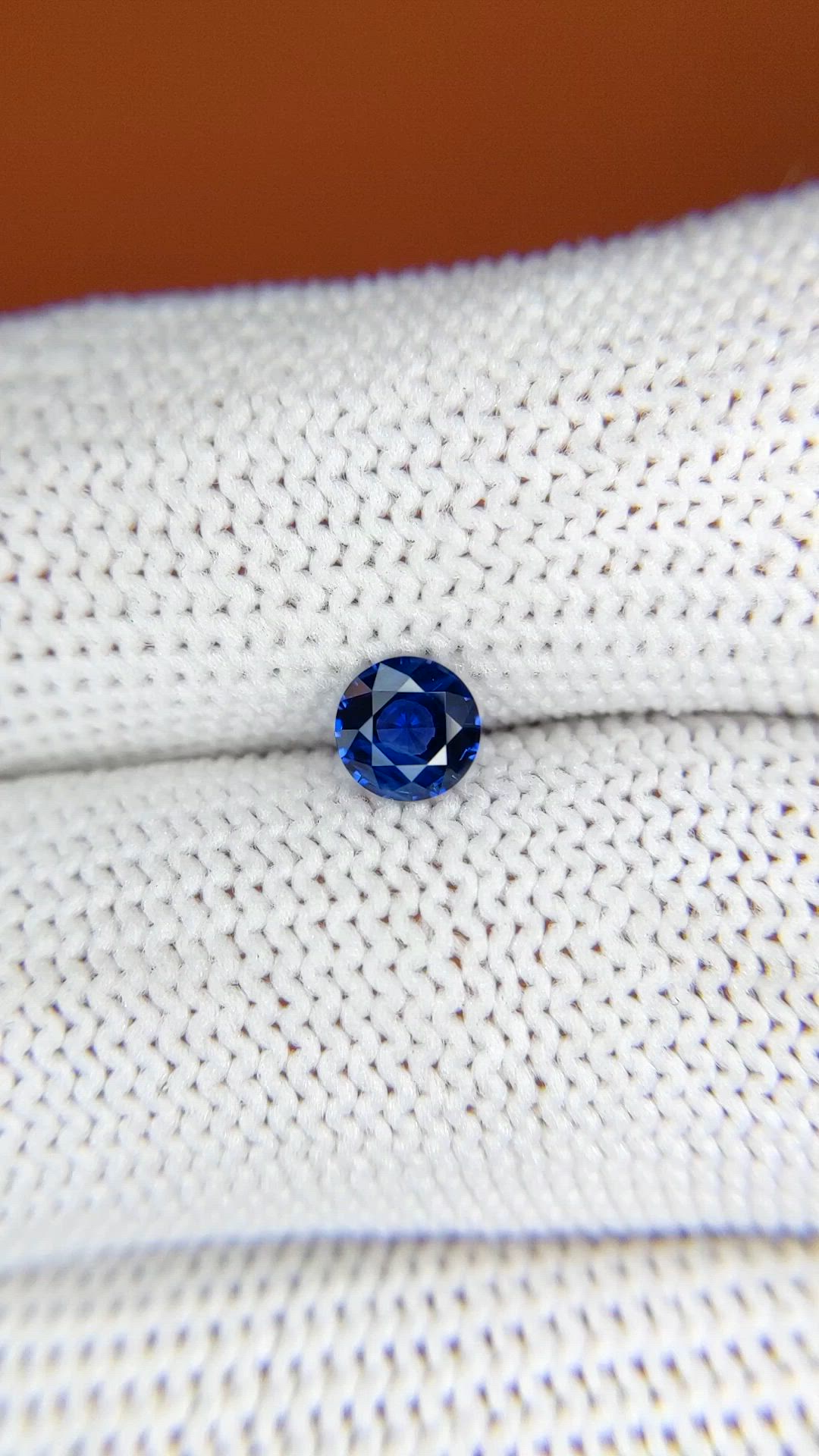 0.49 Ct. Blue Sapphire from Ceylon (Sri Lanka) Size Video