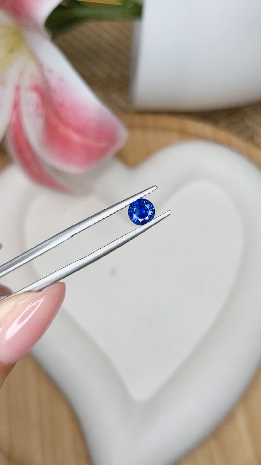 0.68 Ct. Blue Sapphire from Ceylon (Sri Lanka) Size Video
