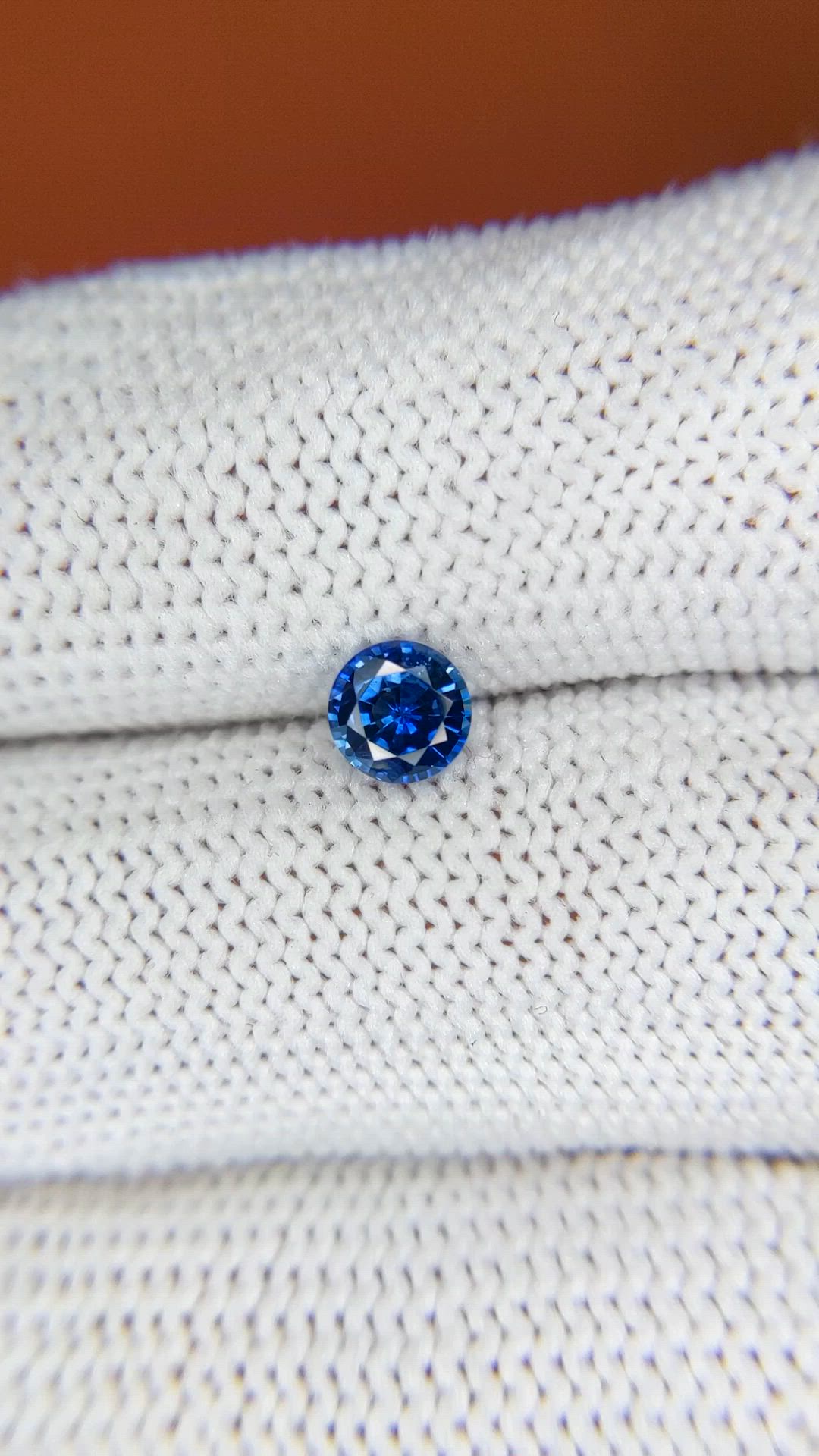 0.56 Ct. Blue Sapphire from Ceylon (Sri Lanka) Size Video