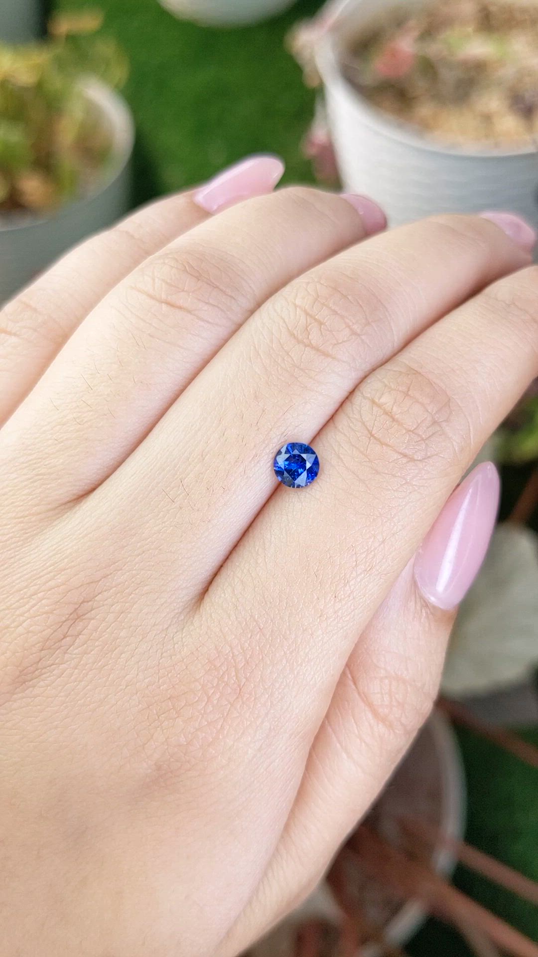 0.65 Ct. Blue Sapphire from Ceylon (Sri Lanka) Size Video