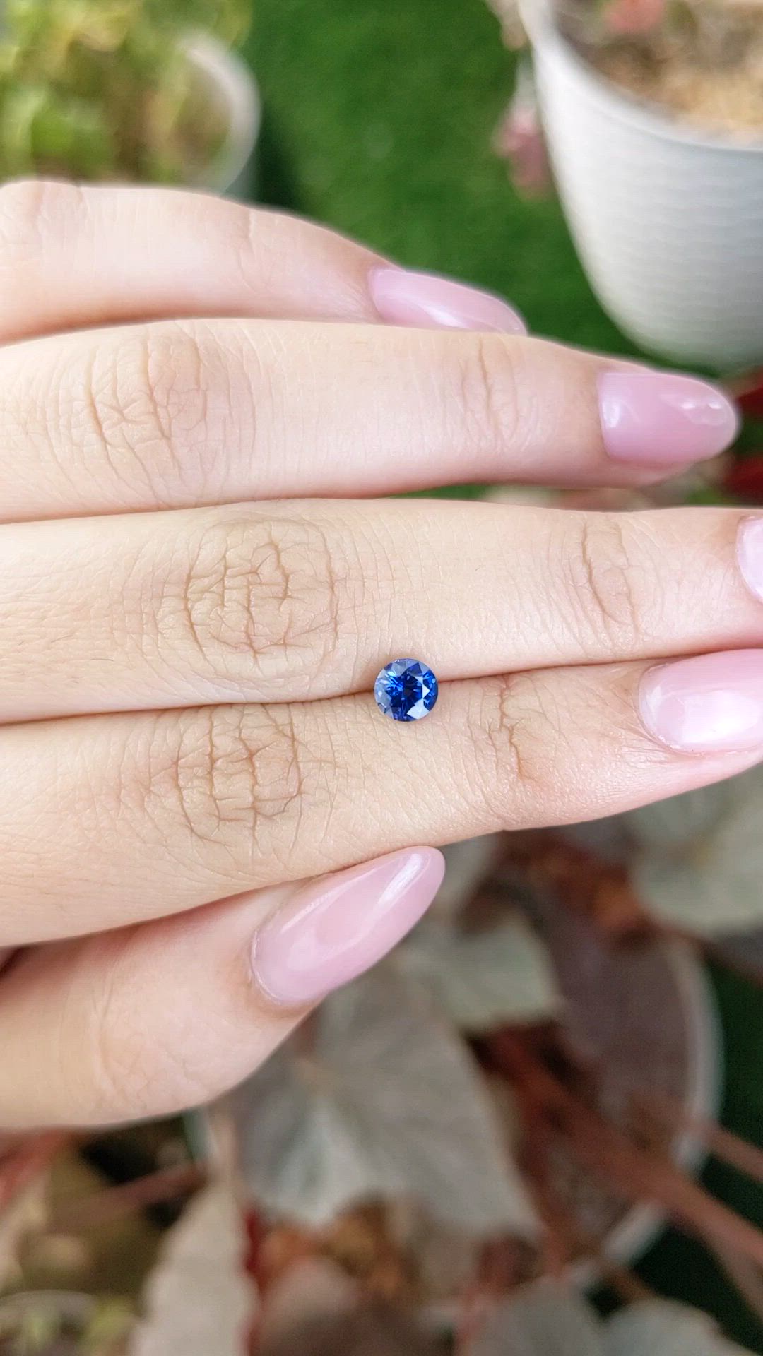0.65 Ct. Blue Sapphire from Ceylon (Sri Lanka) Size Video