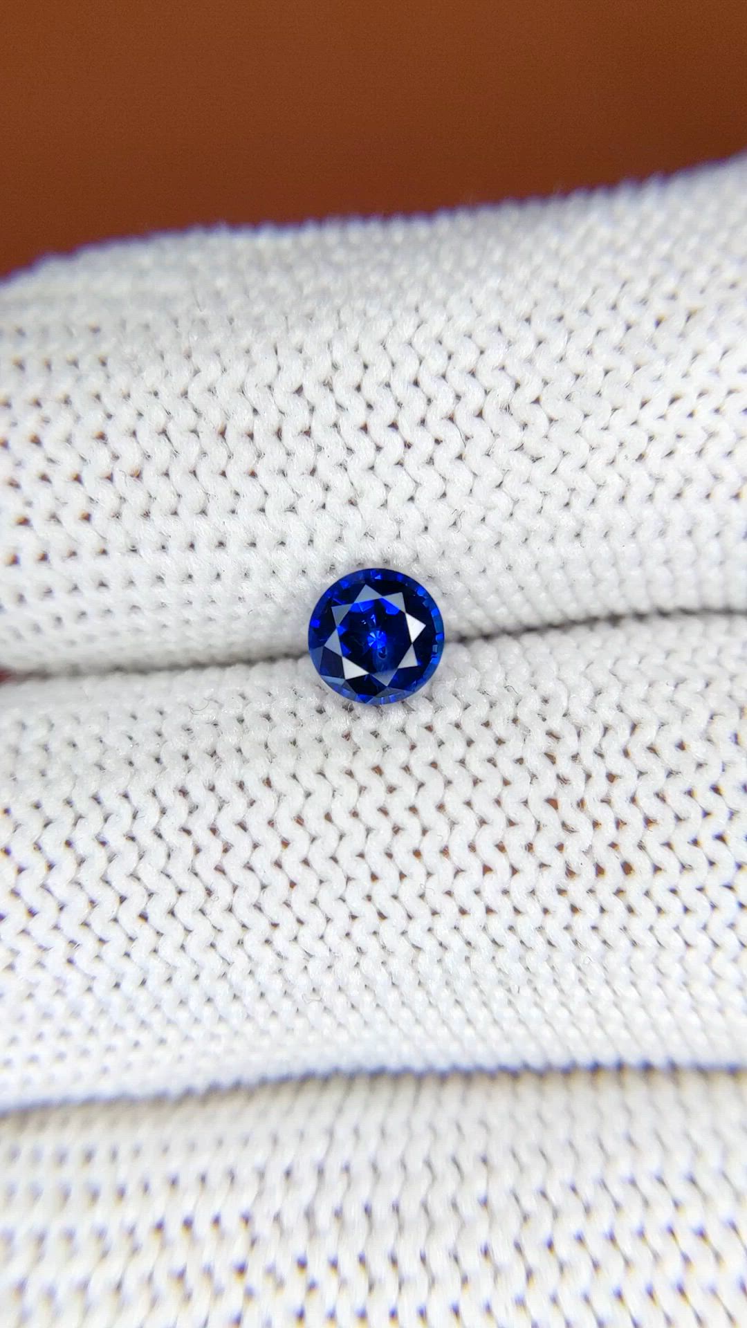 0.63 Ct. Blue Sapphire from Ceylon (Sri Lanka) Size Video