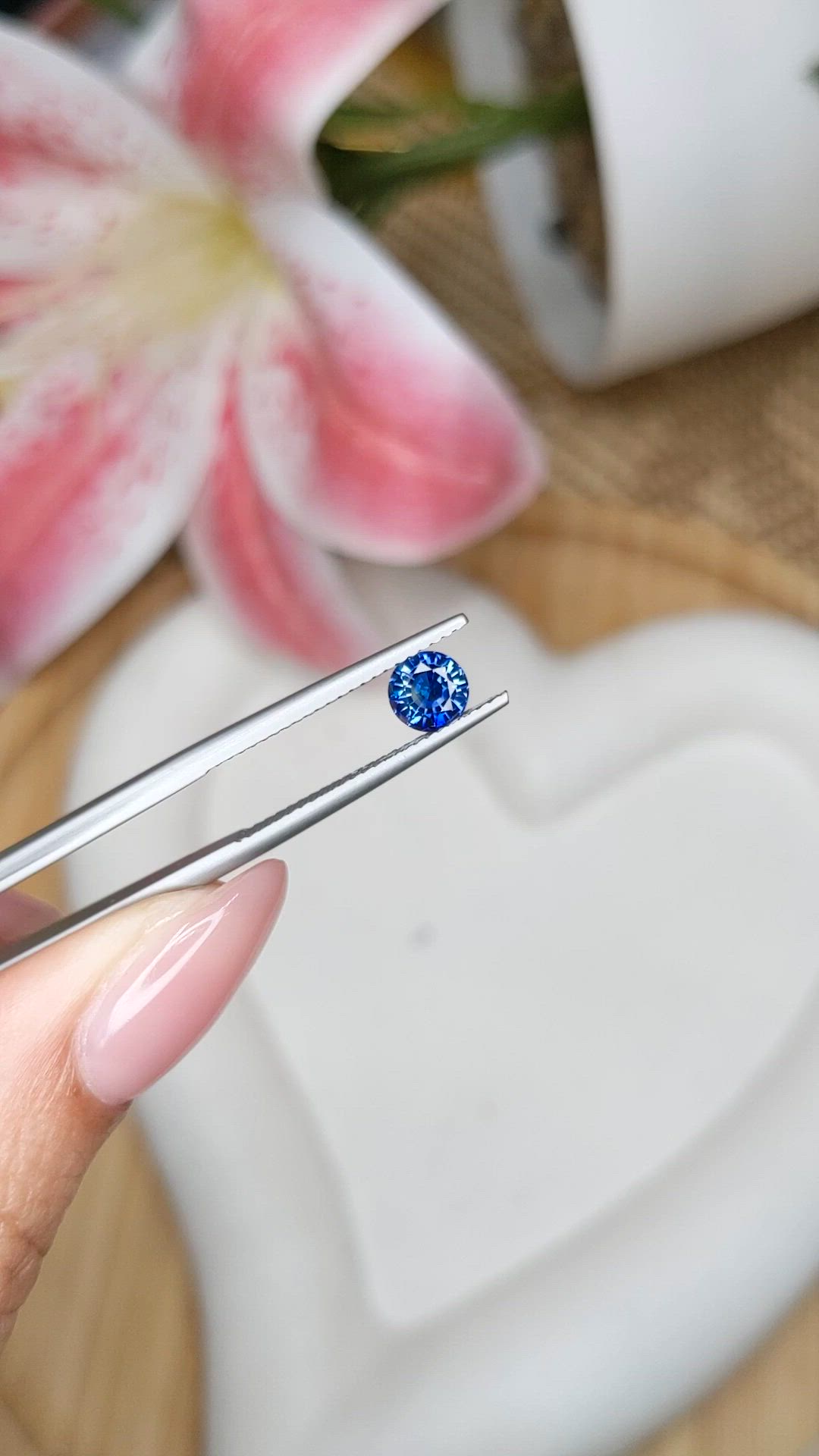 0.73 Ct. Blue Sapphire from Ceylon (Sri Lanka) Size Video