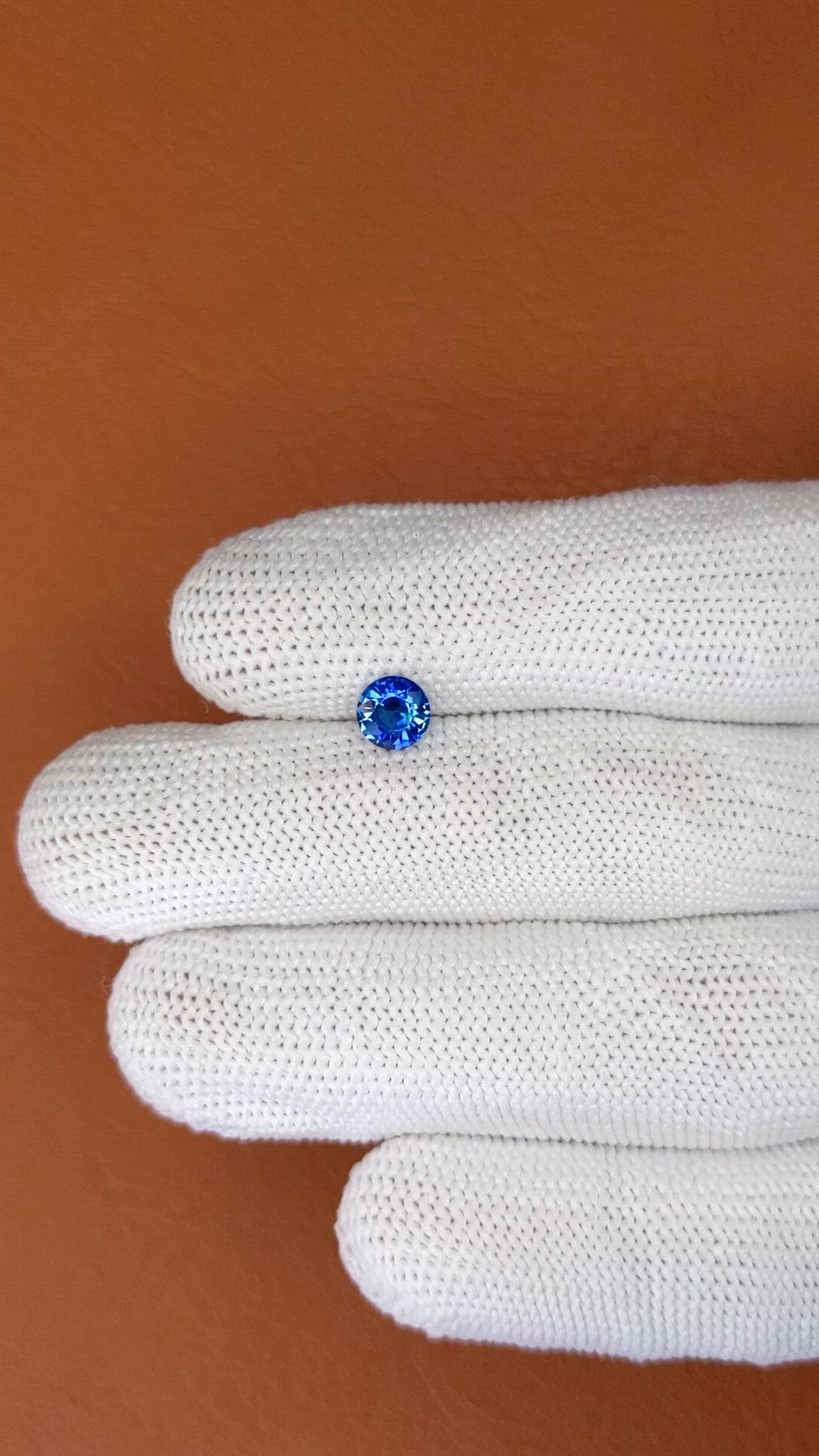 0.76 Ct. Blue Sapphire from Ceylon (Sri Lanka) Size Video