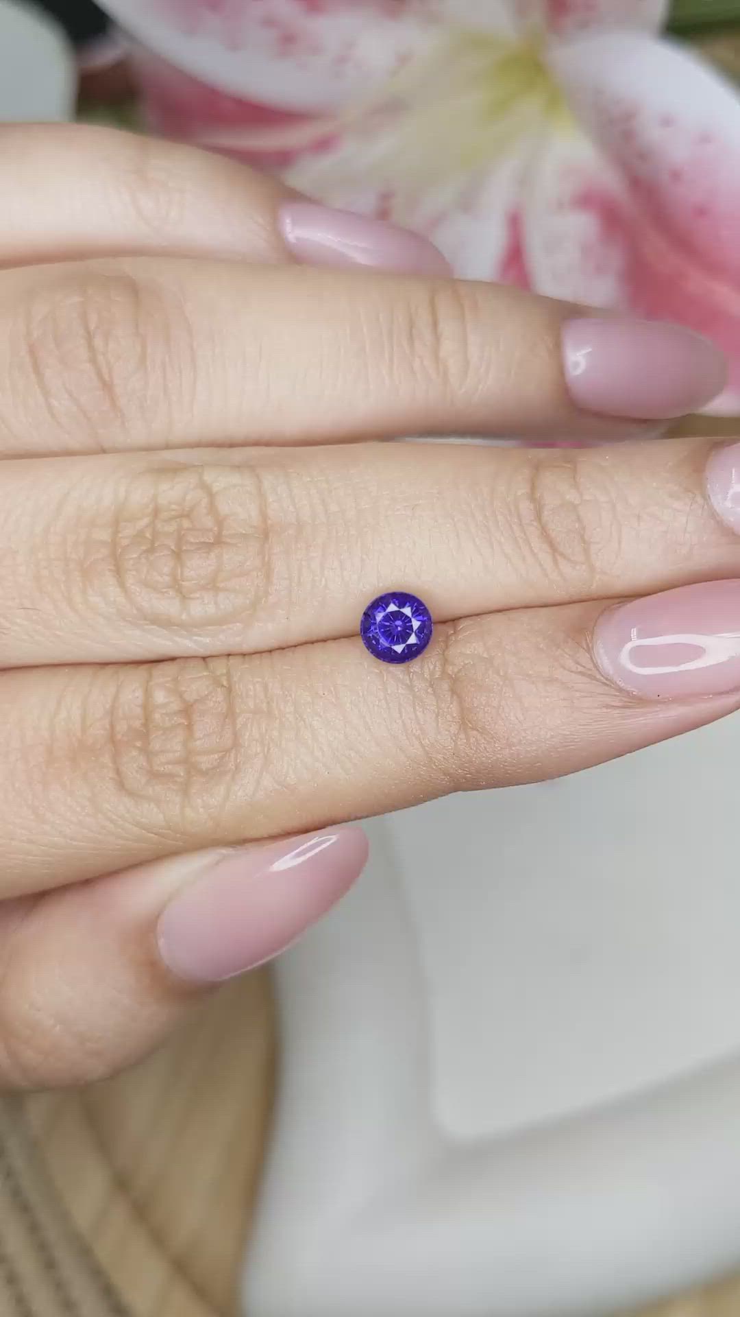 0.90 Ct. Purplish Blue Sapphire from Ceylon (Sri Lanka) Size Video
