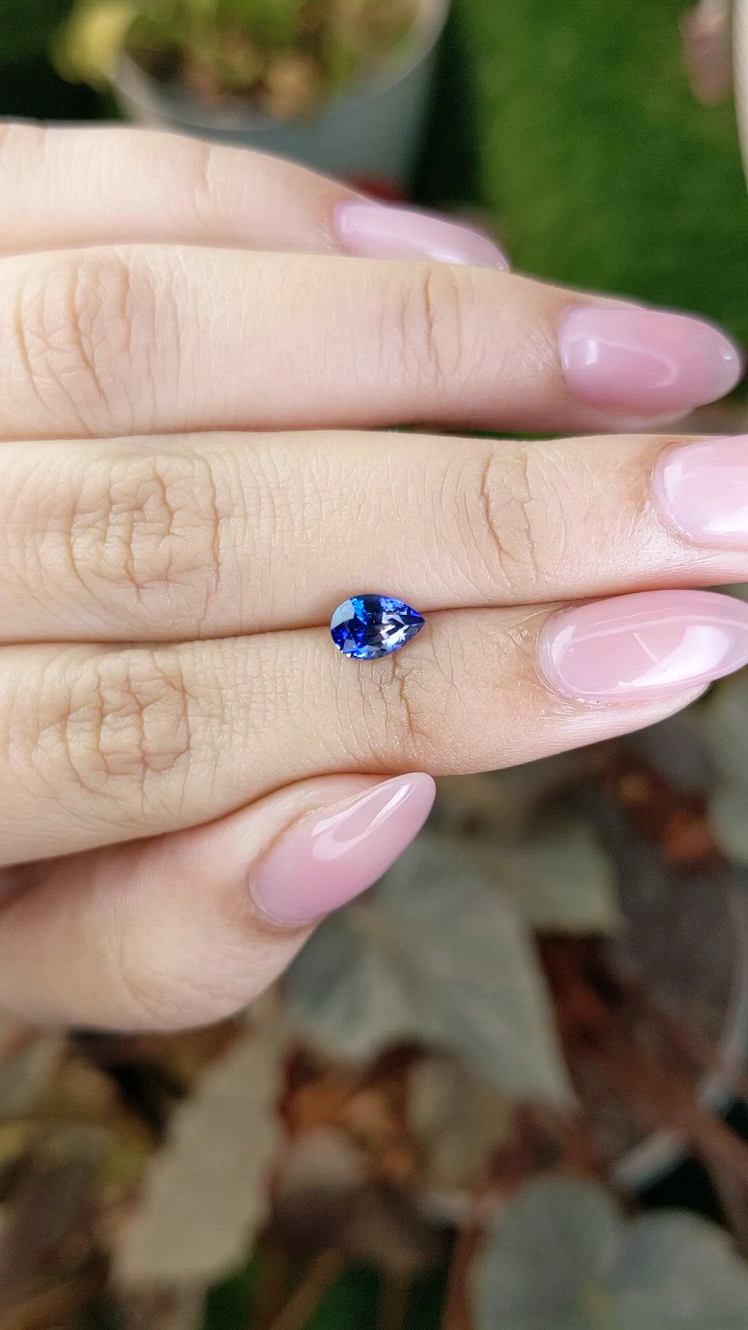 0.89 Ct. Purplish Blue Sapphire from Ceylon (Sri Lanka) Size Video