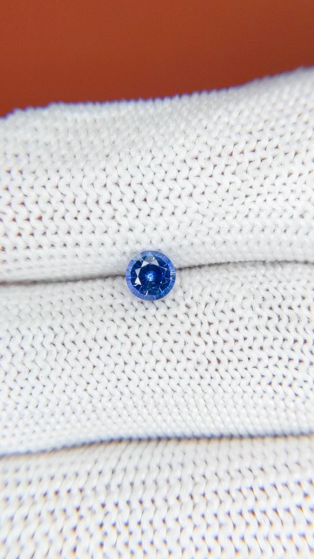 0.47 Ct. Blue Sapphire from Ceylon (Sri Lanka) Size Video