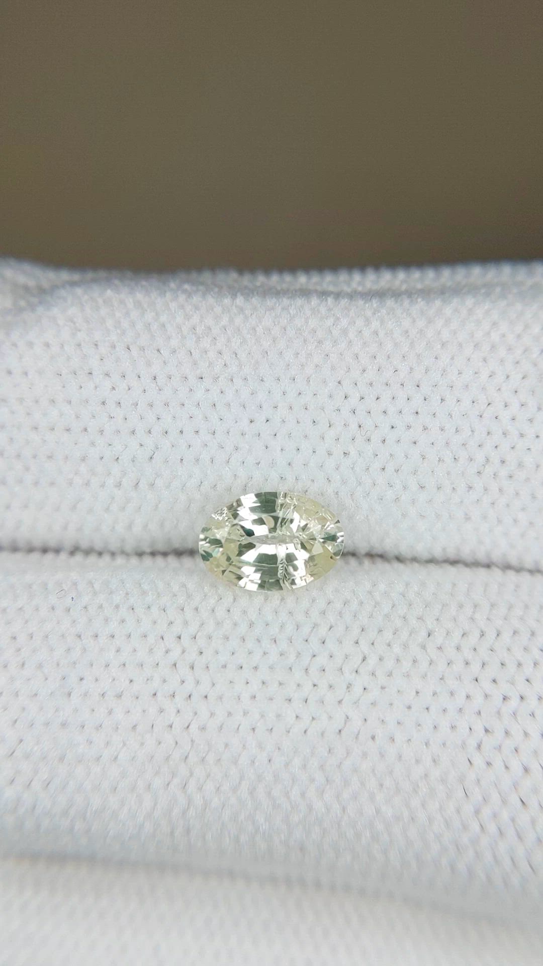 0.95 Ct. Yellow Sapphire from Ceylon (Sri Lanka) Size Video