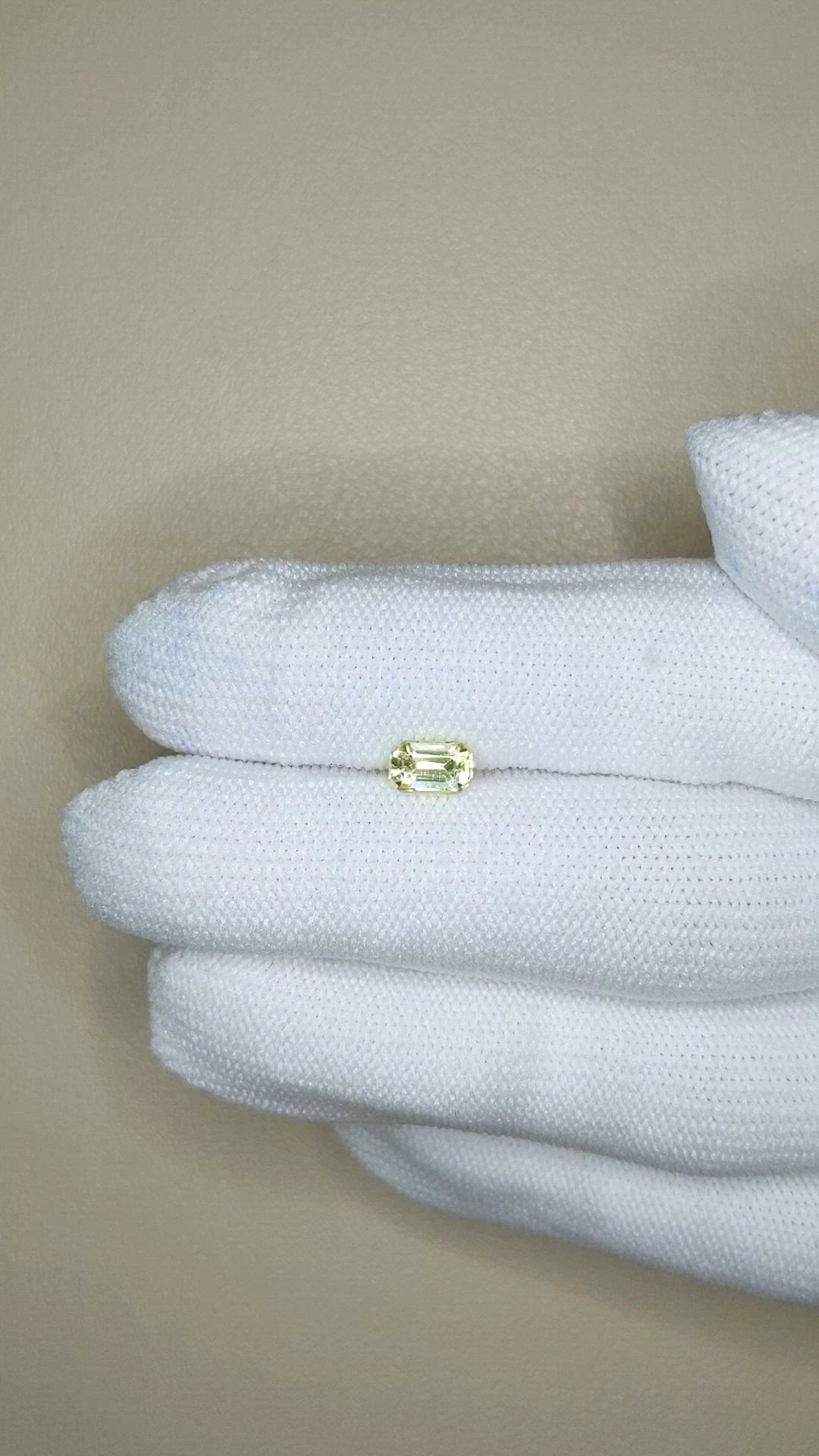 0.80 Ct. Yellow Sapphire from Ceylon (Sri Lanka) Size Video
