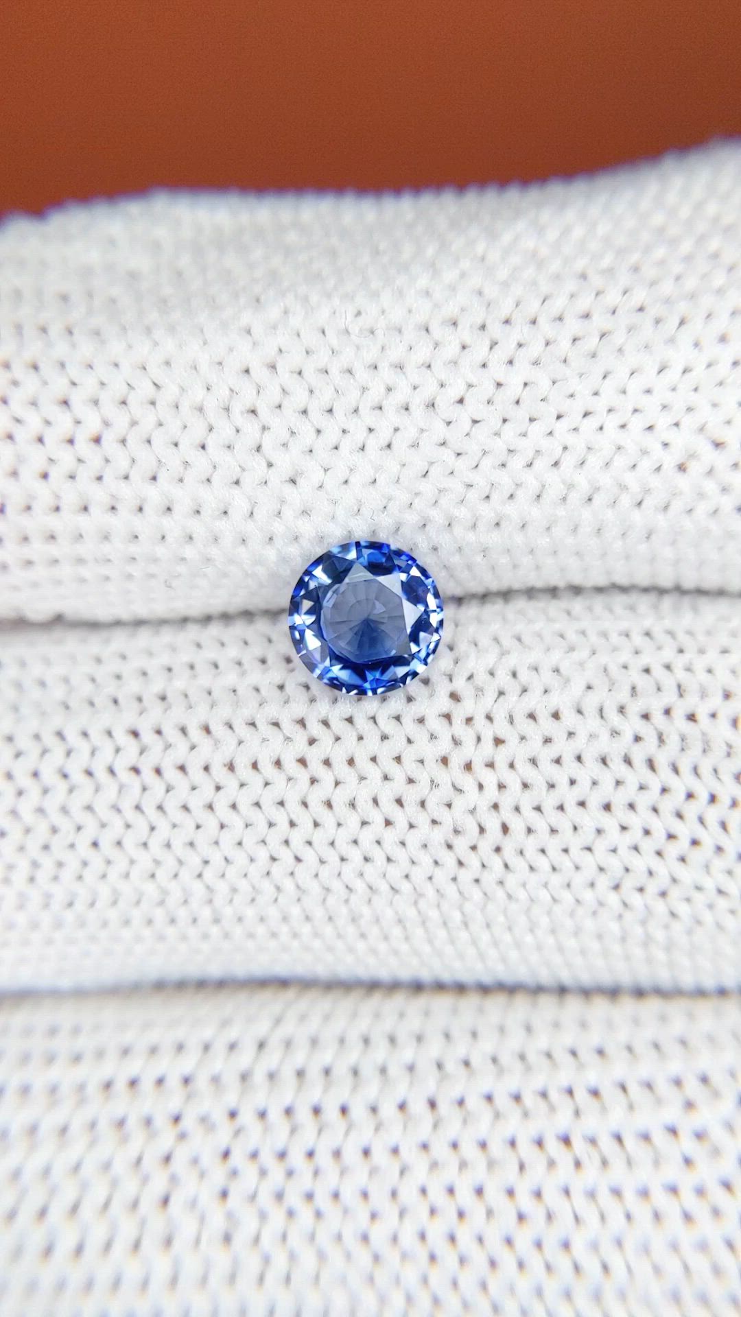 1.08 Ct. Blue Sapphire from Ceylon (Sri Lanka) Size Video