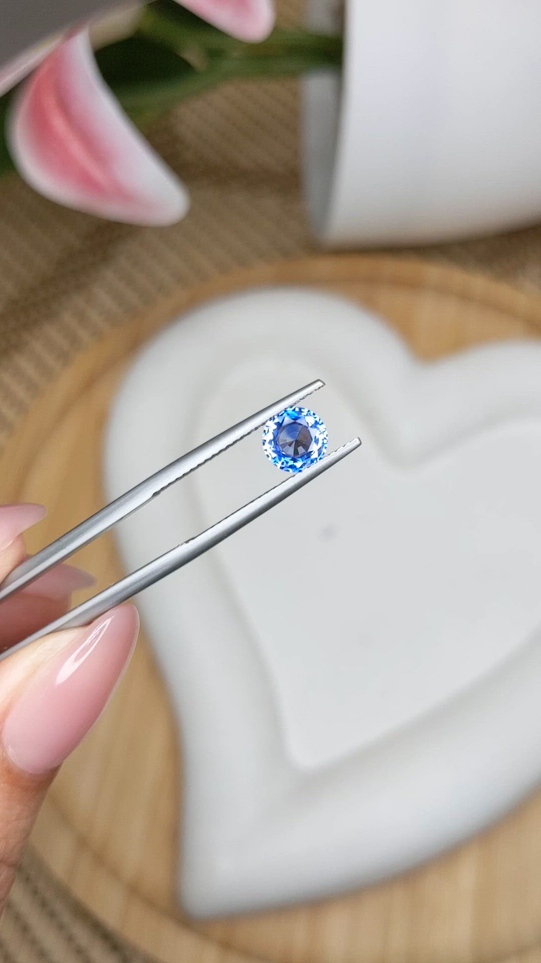1.08 Ct. Blue Sapphire from Ceylon (Sri Lanka) Size Video