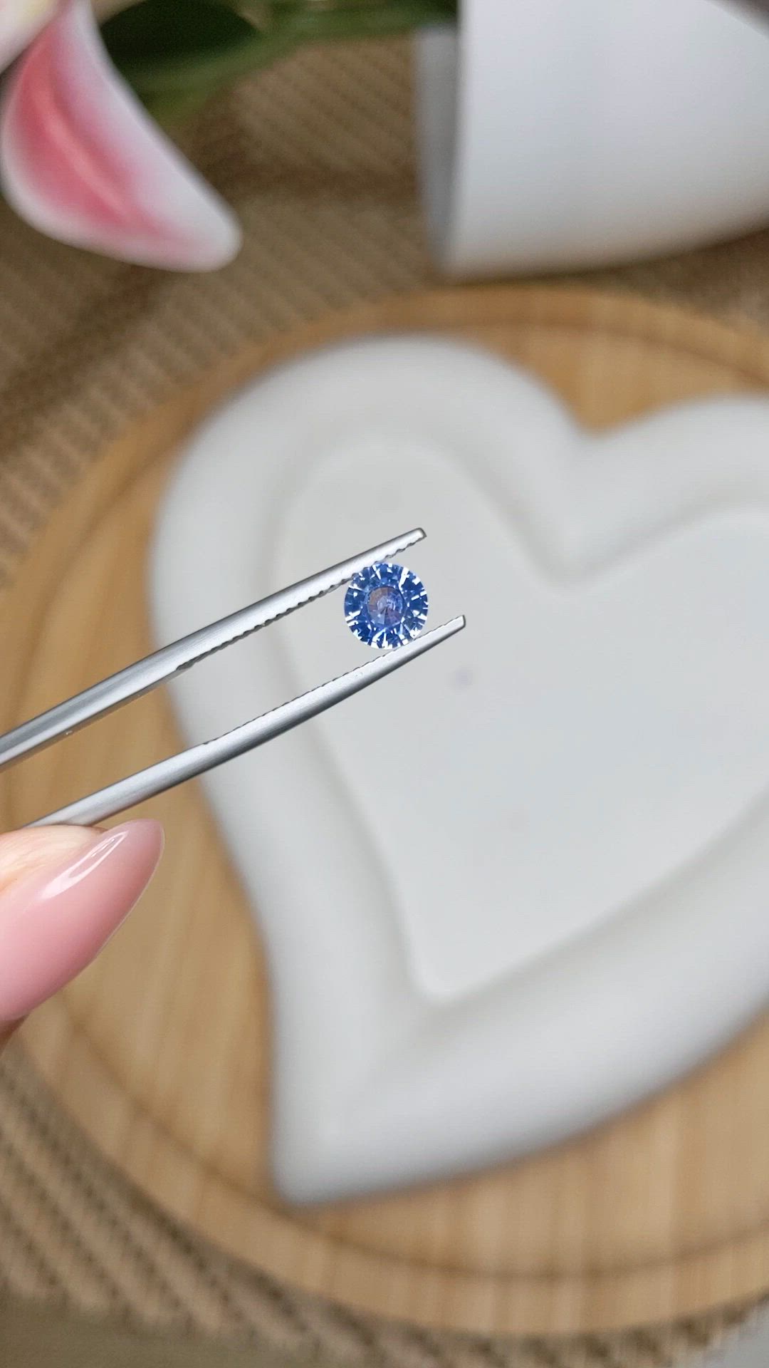 0.82 Ct. Blue Sapphire from Ceylon (Sri Lanka) Size Video