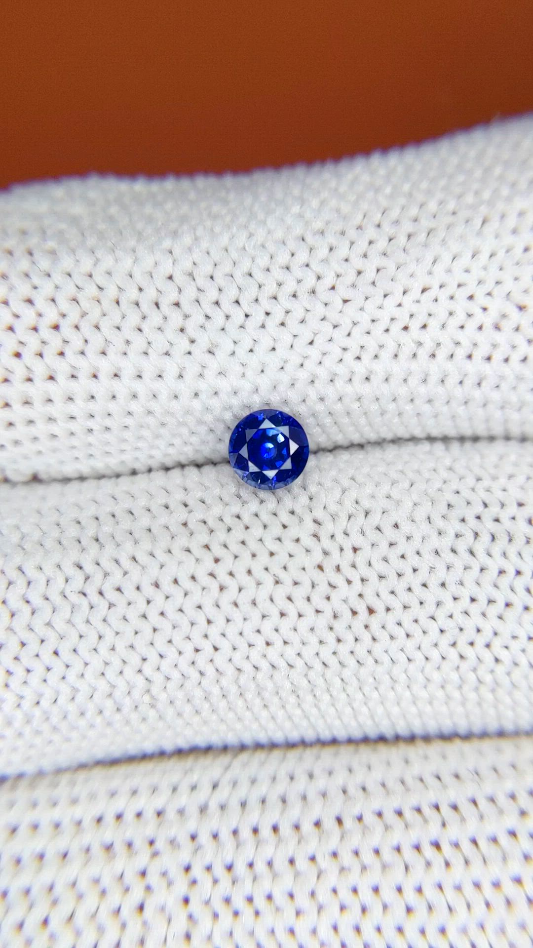 0.41 Ct. Blue Sapphire from Ceylon (Sri Lanka) Size Video