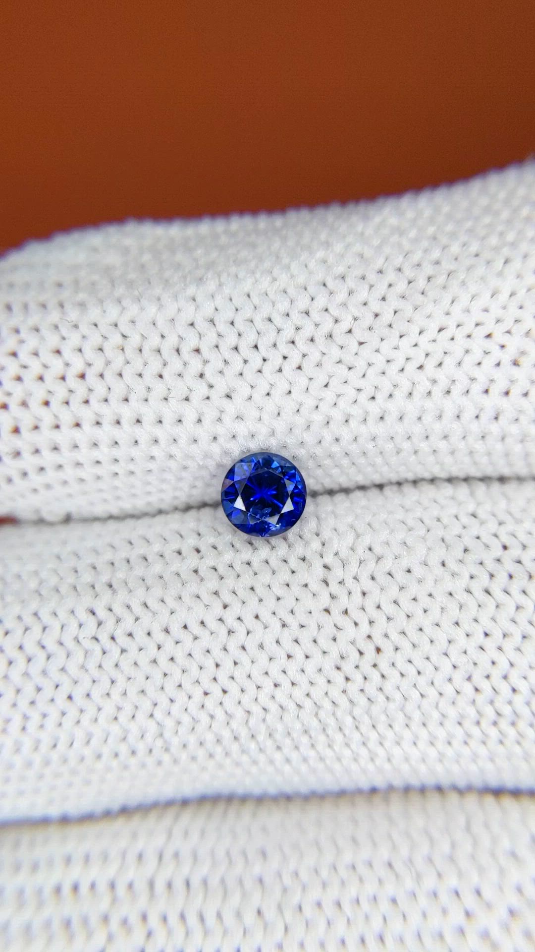 0.52 Ct. Blue Sapphire from Ceylon (Sri Lanka) Size Video