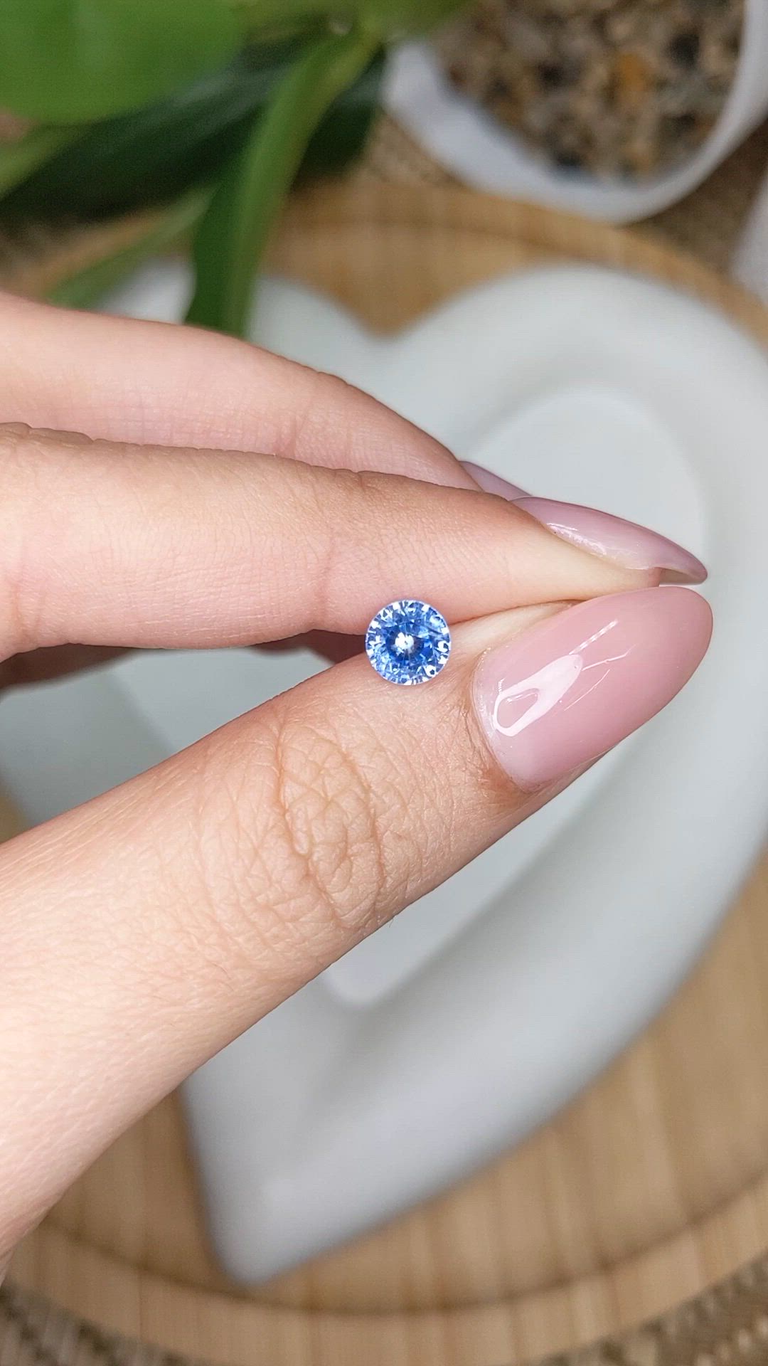 1.05 Ct. Blue Sapphire from Ceylon (Sri Lanka) Size Video