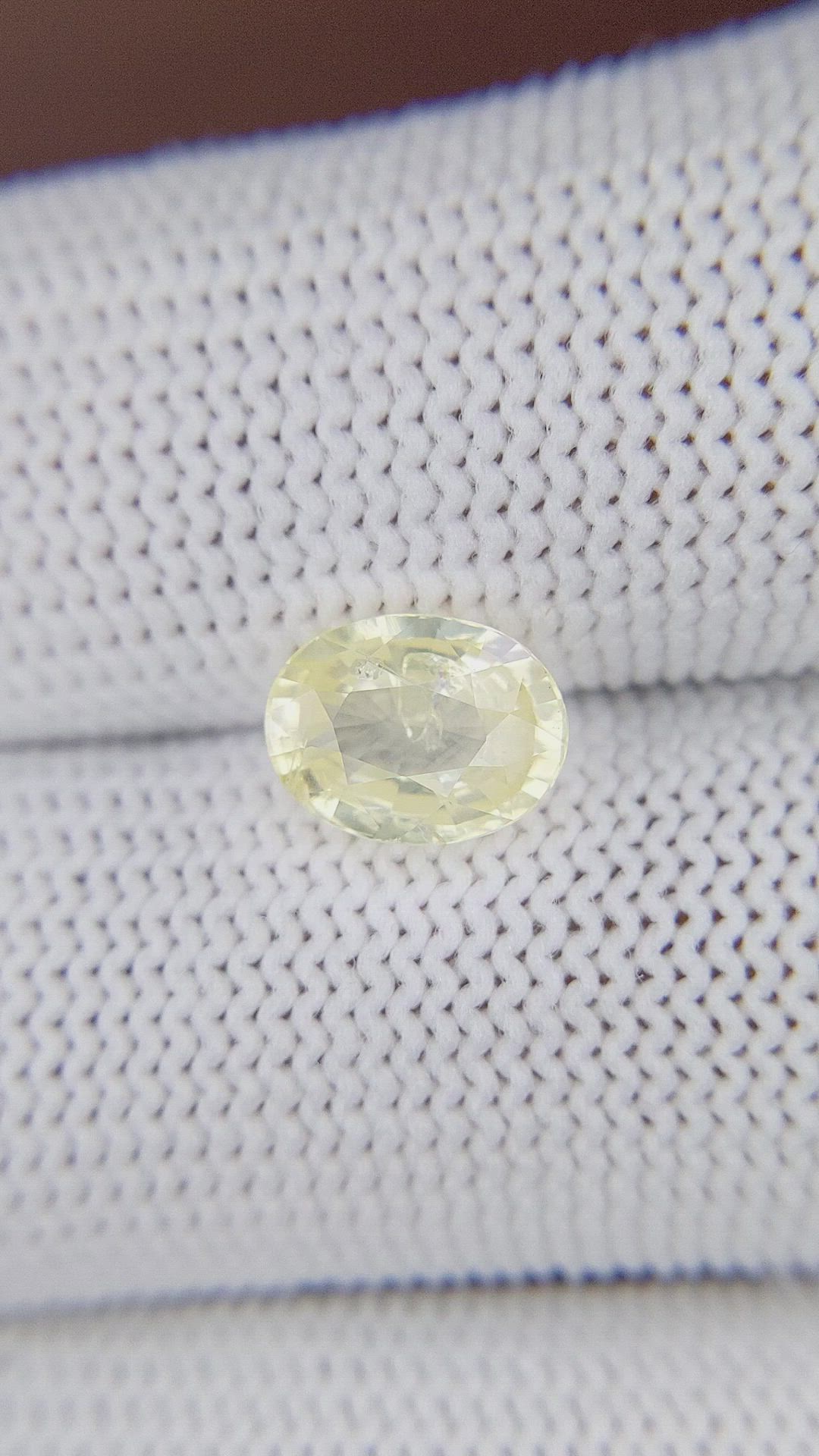 2.16 Ct. Yellow Sapphire from Ceylon (Sri Lanka) Size Video