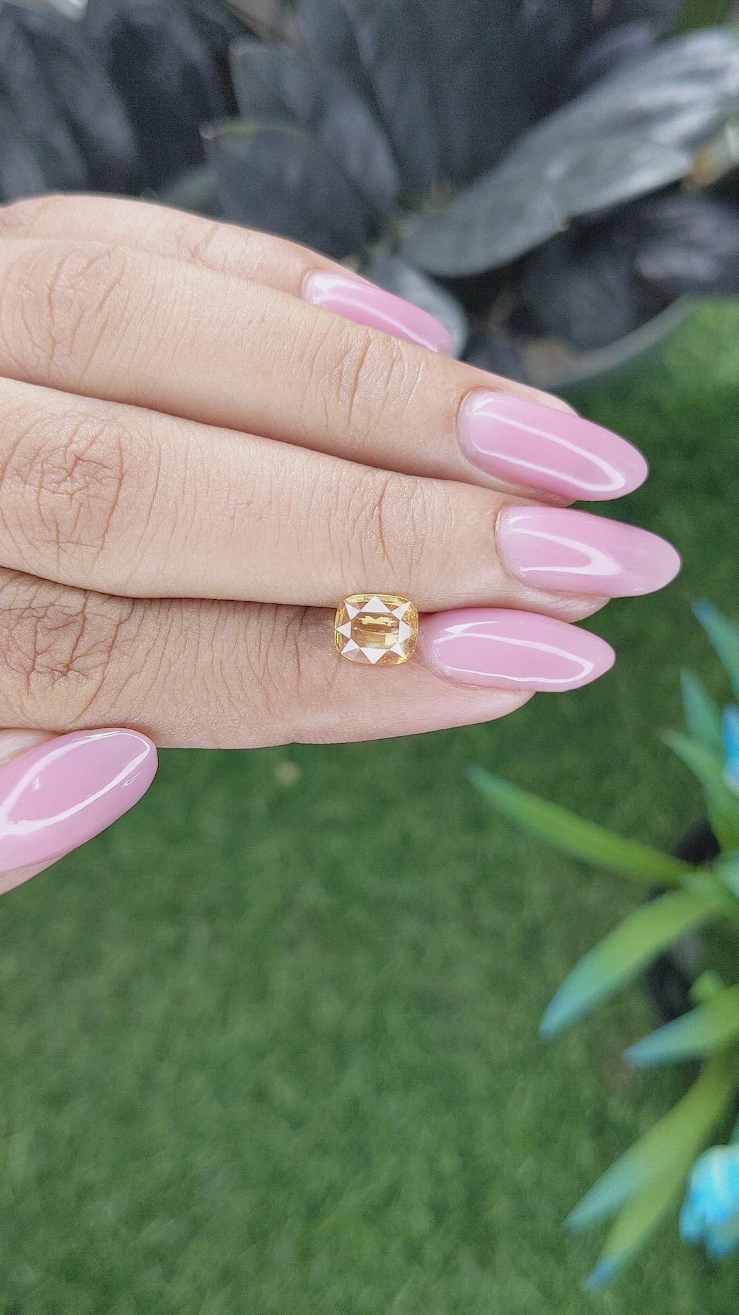 1.18 Ct. Yellow Sapphire from Ceylon (Sri Lanka) Size Video