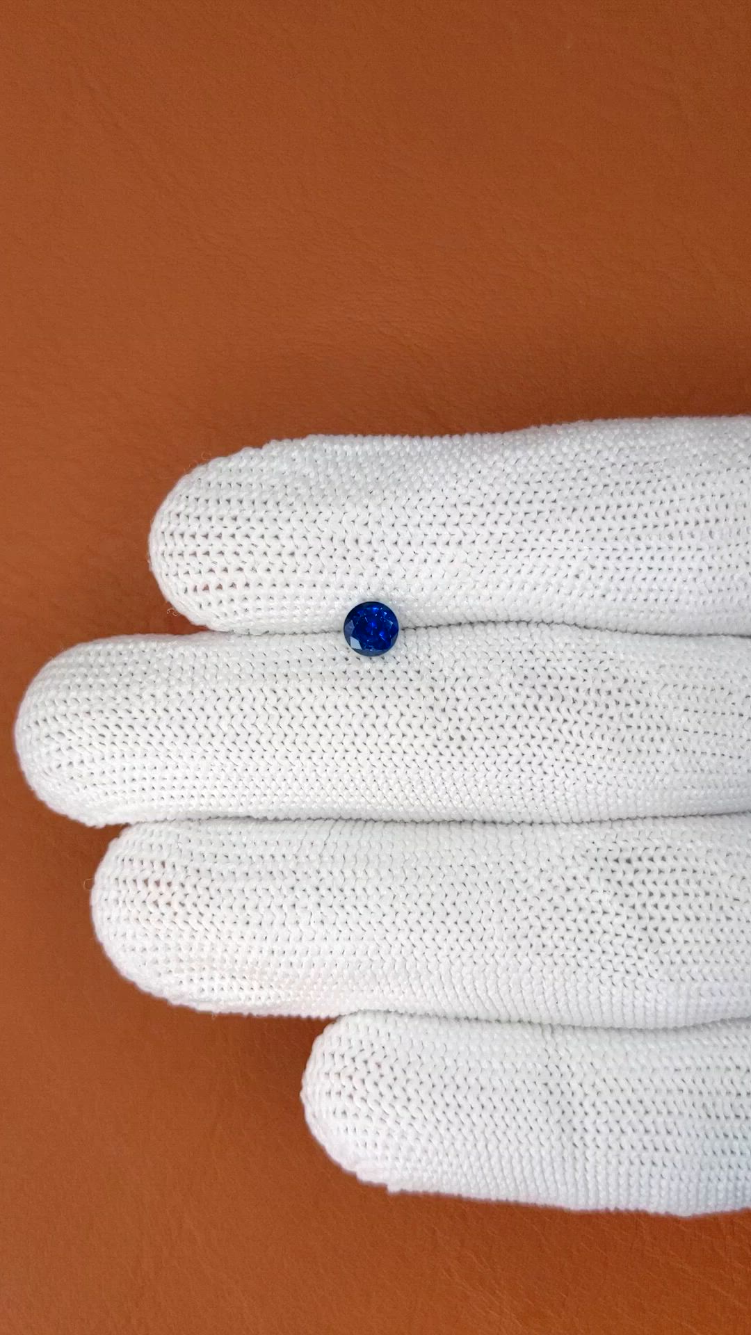 0.61 Ct. Blue Sapphire from Ceylon (Sri Lanka) Size Video