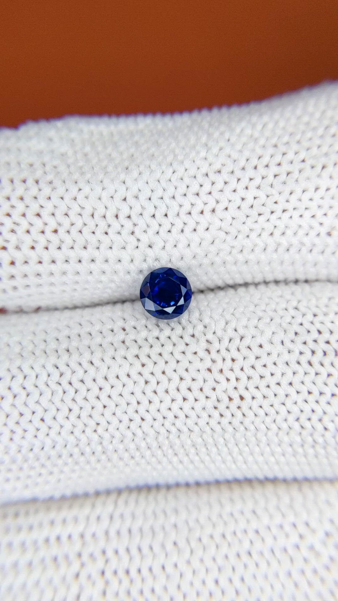 0.61 Ct. Blue Sapphire from Ceylon (Sri Lanka) Size Video