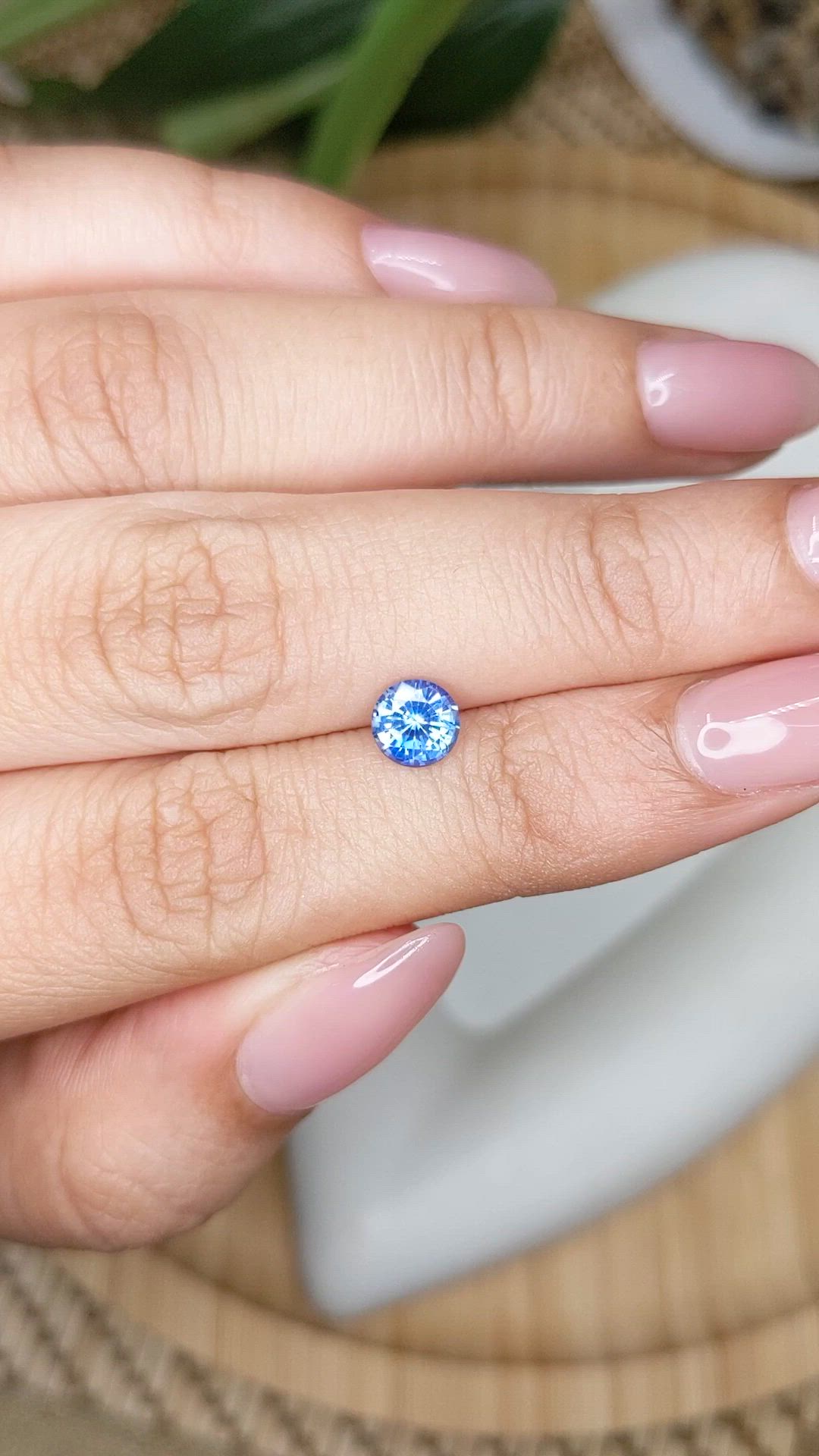 0.85 Ct. Blue Sapphire from Ceylon (Sri Lanka) Size Video