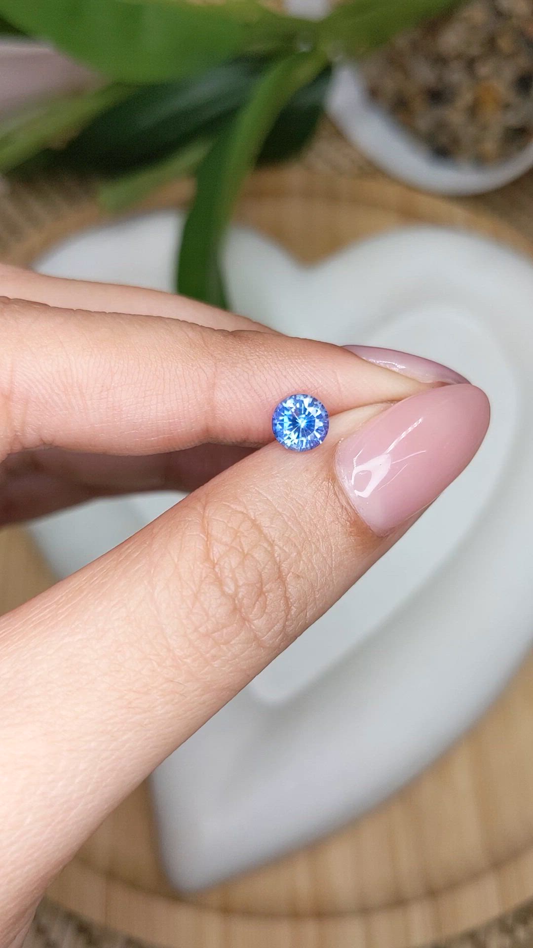 0.85 Ct. Blue Sapphire from Ceylon (Sri Lanka) Size Video