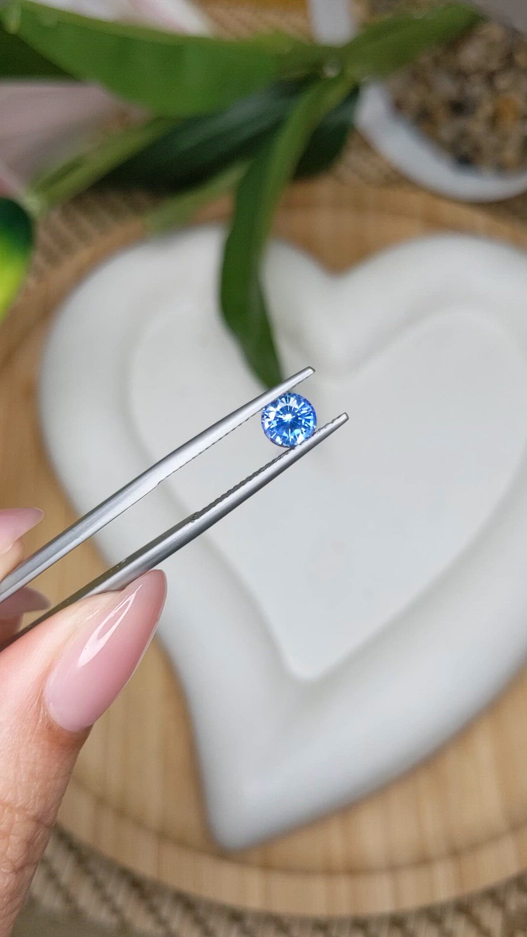 0.85 Ct. Blue Sapphire from Ceylon (Sri Lanka) Size Video