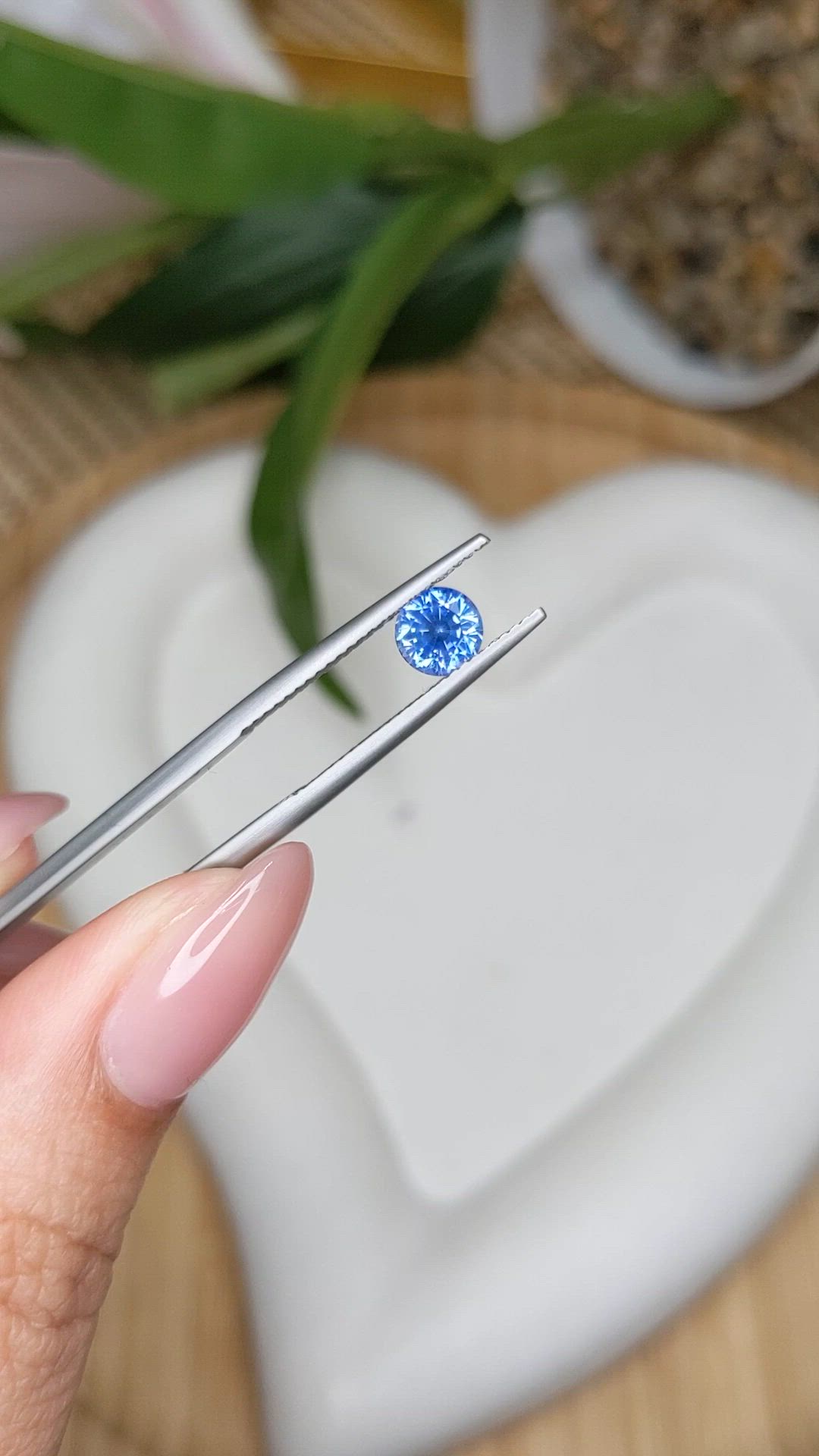 1.09 Ct. Blue Sapphire from Ceylon (Sri Lanka) Size Video