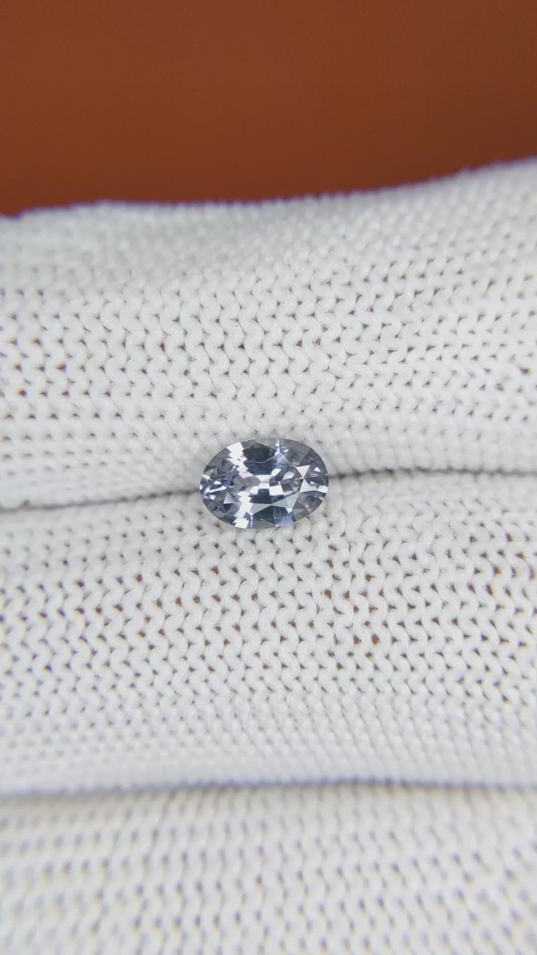 1.00 Ct. Greyish Blue Sapphire from Ceylon (Sri Lanka) Size Video