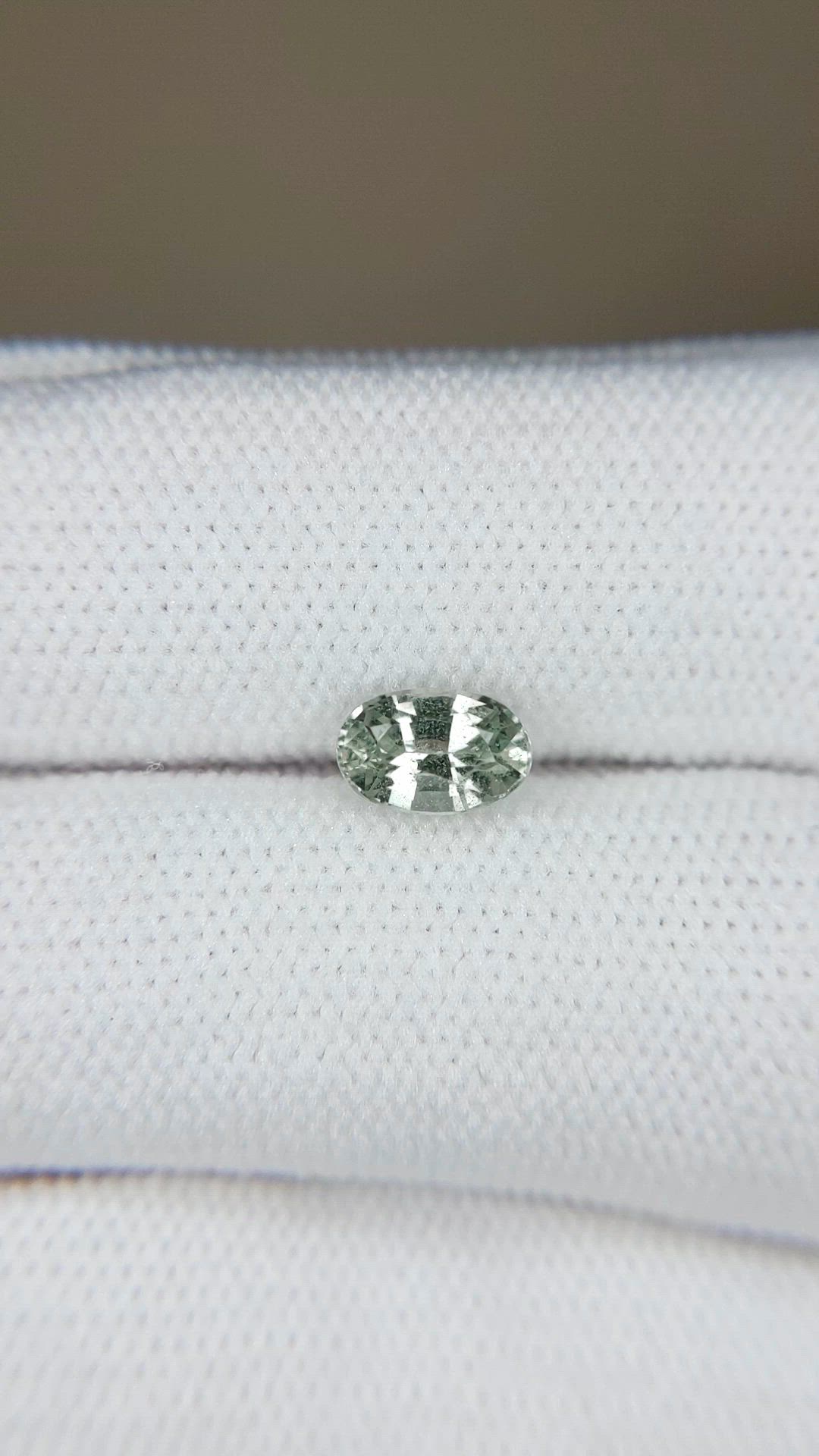 1.05 Ct. Yellowish Green Sapphire from Ceylon (Sri Lanka) Size Video
