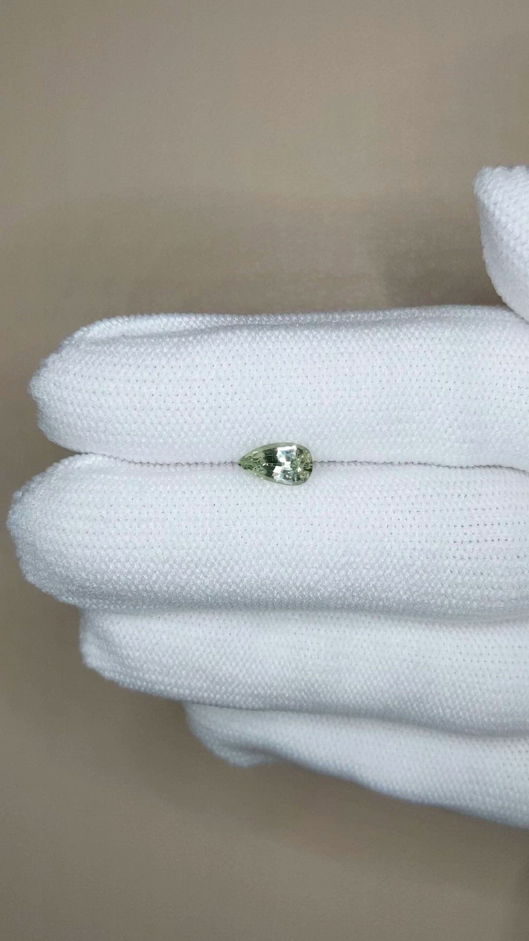 0.71 Ct. Green Sapphire from Ceylon (Sri Lanka) Size Video