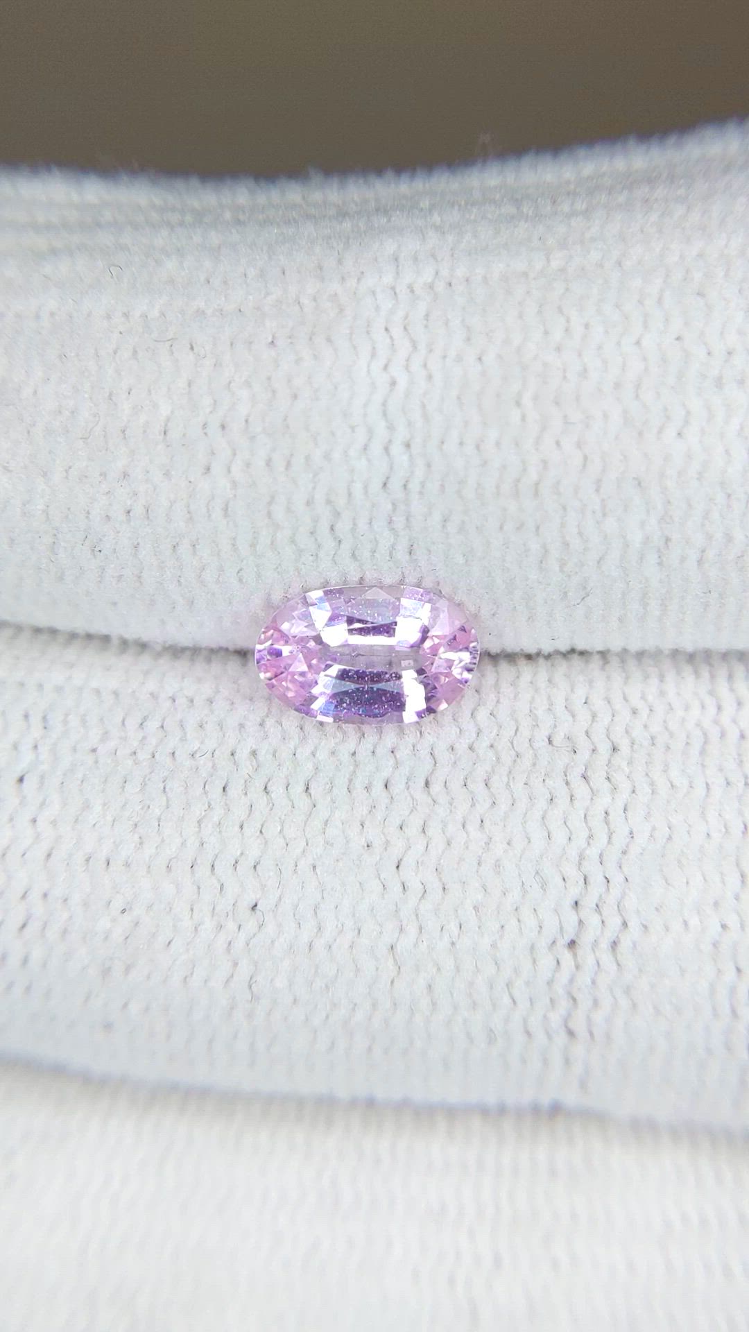 1.07 Ct. Pink Sapphire from Ceylon (Sri Lanka) Size Video