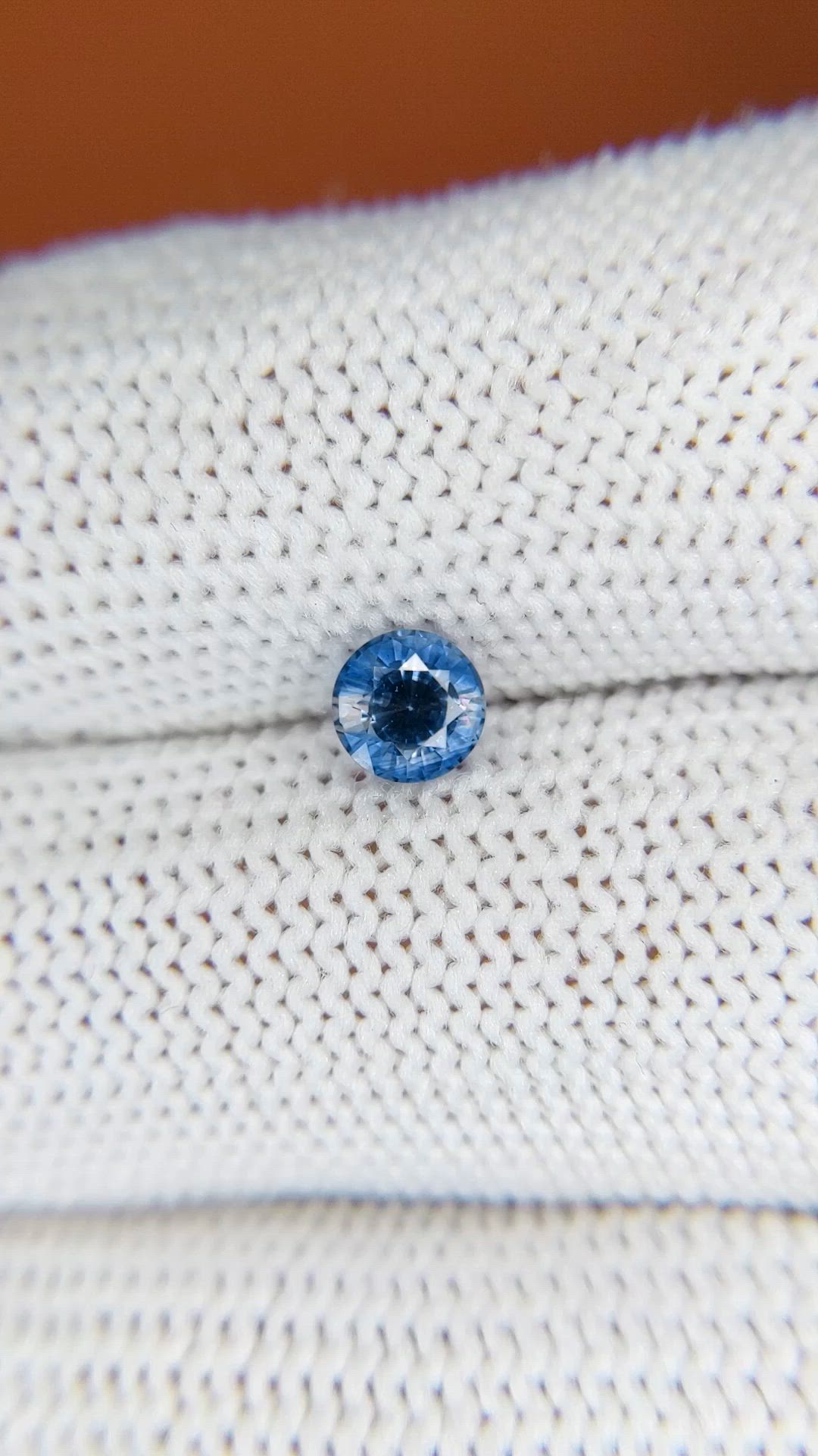 0.65 Ct. Blue Sapphire from Ceylon (Sri Lanka) Size Video