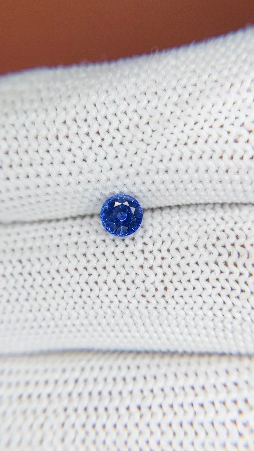 0.53 Ct. Blue Sapphire from Ceylon (Sri Lanka) Size Video