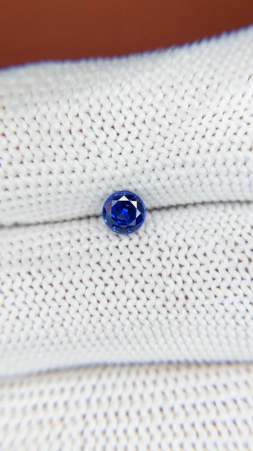 0.46 Ct. Blue Sapphire from Ceylon (Sri Lanka) Size Video