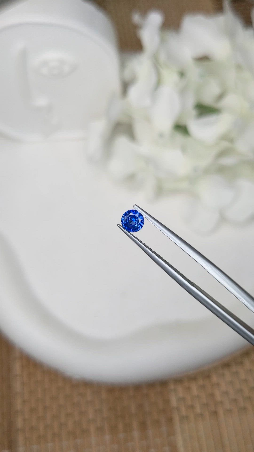 0.46 Ct. Blue Sapphire from Ceylon (Sri Lanka) Size Video