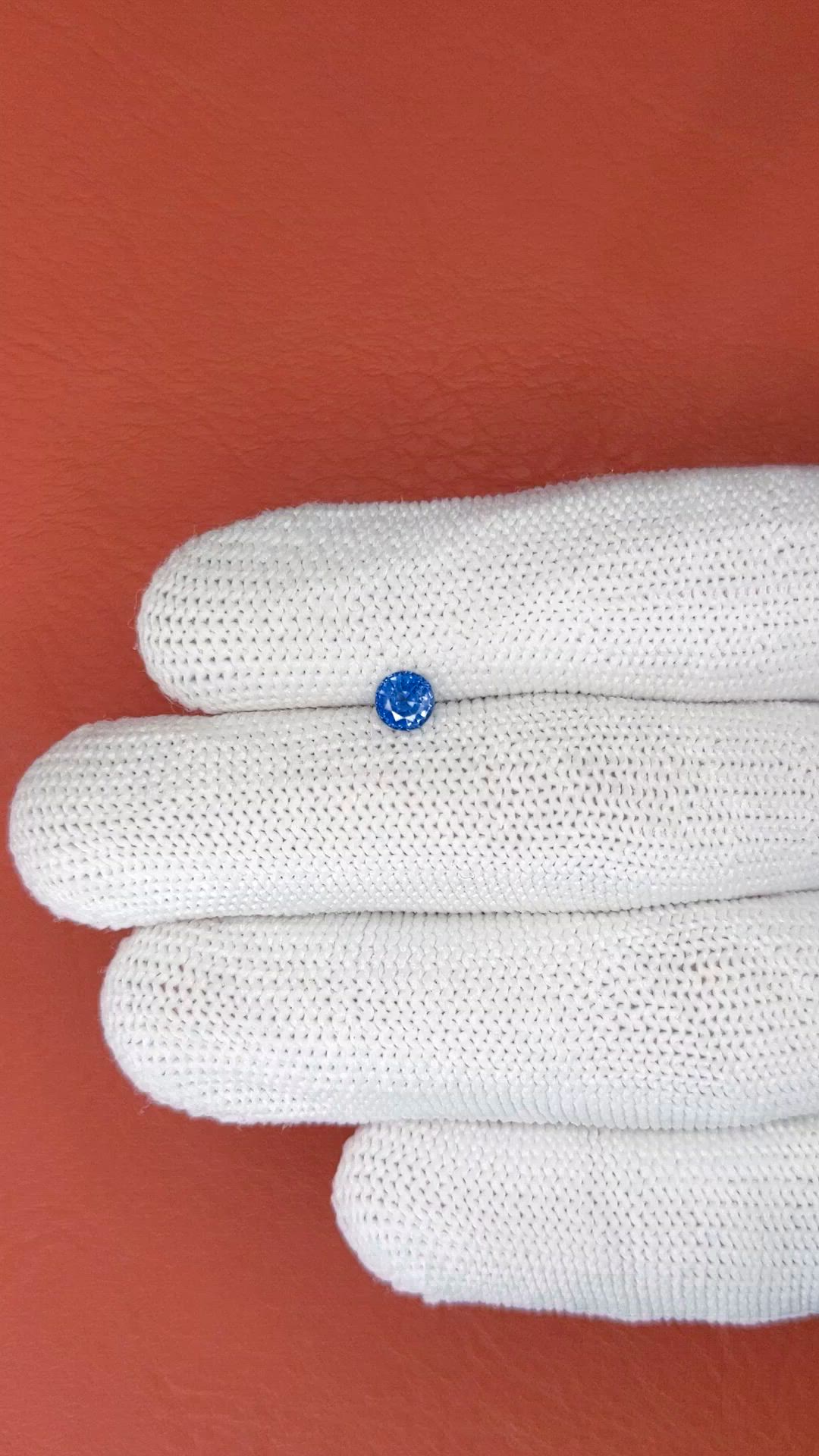0.45 Ct. Blue Sapphire from Ceylon (Sri Lanka) Size Video